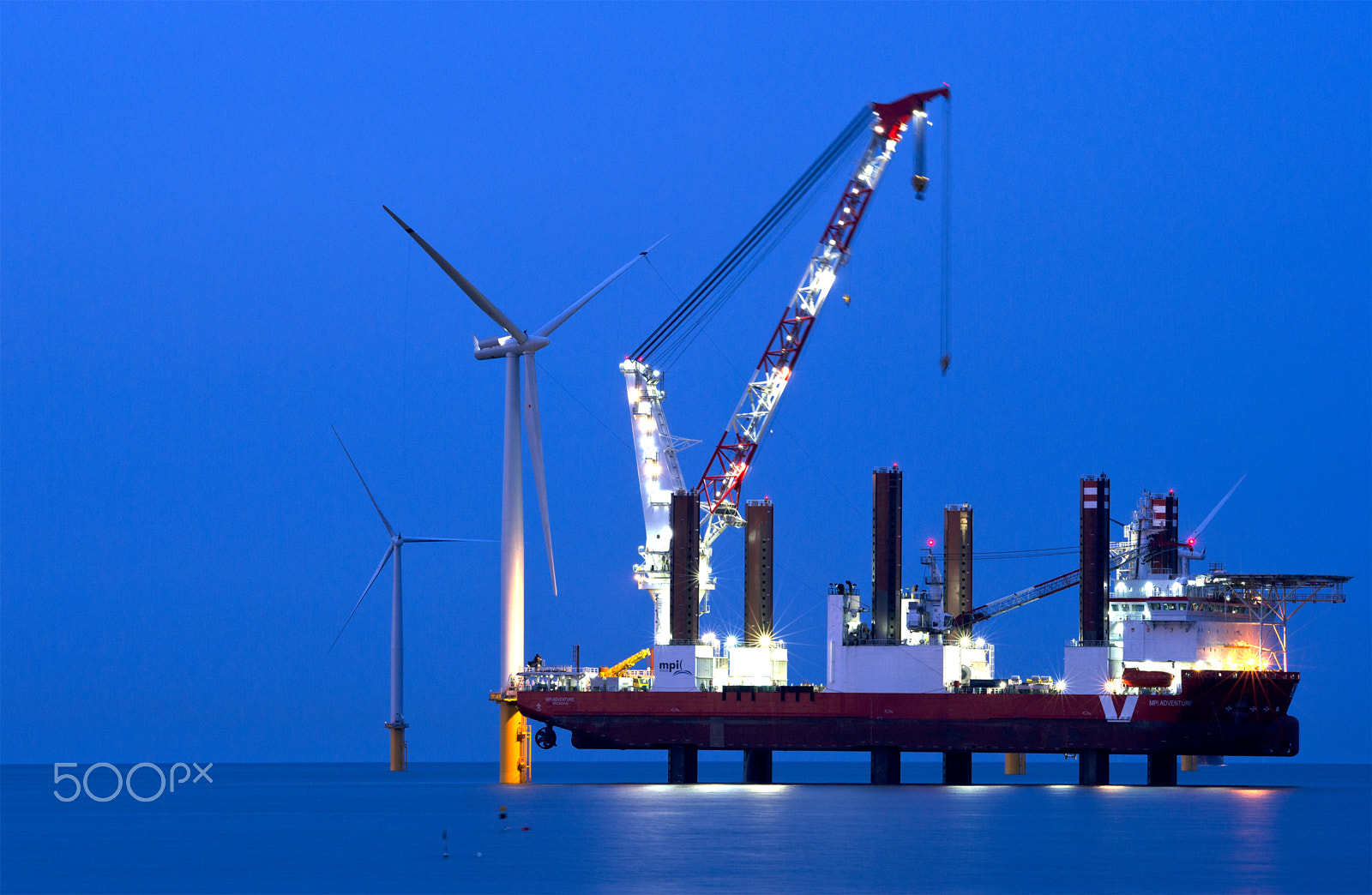 Sigma 120-400mm F4.5-5.6 DG OS HSM sample photo. Commercial wind farming construction photography