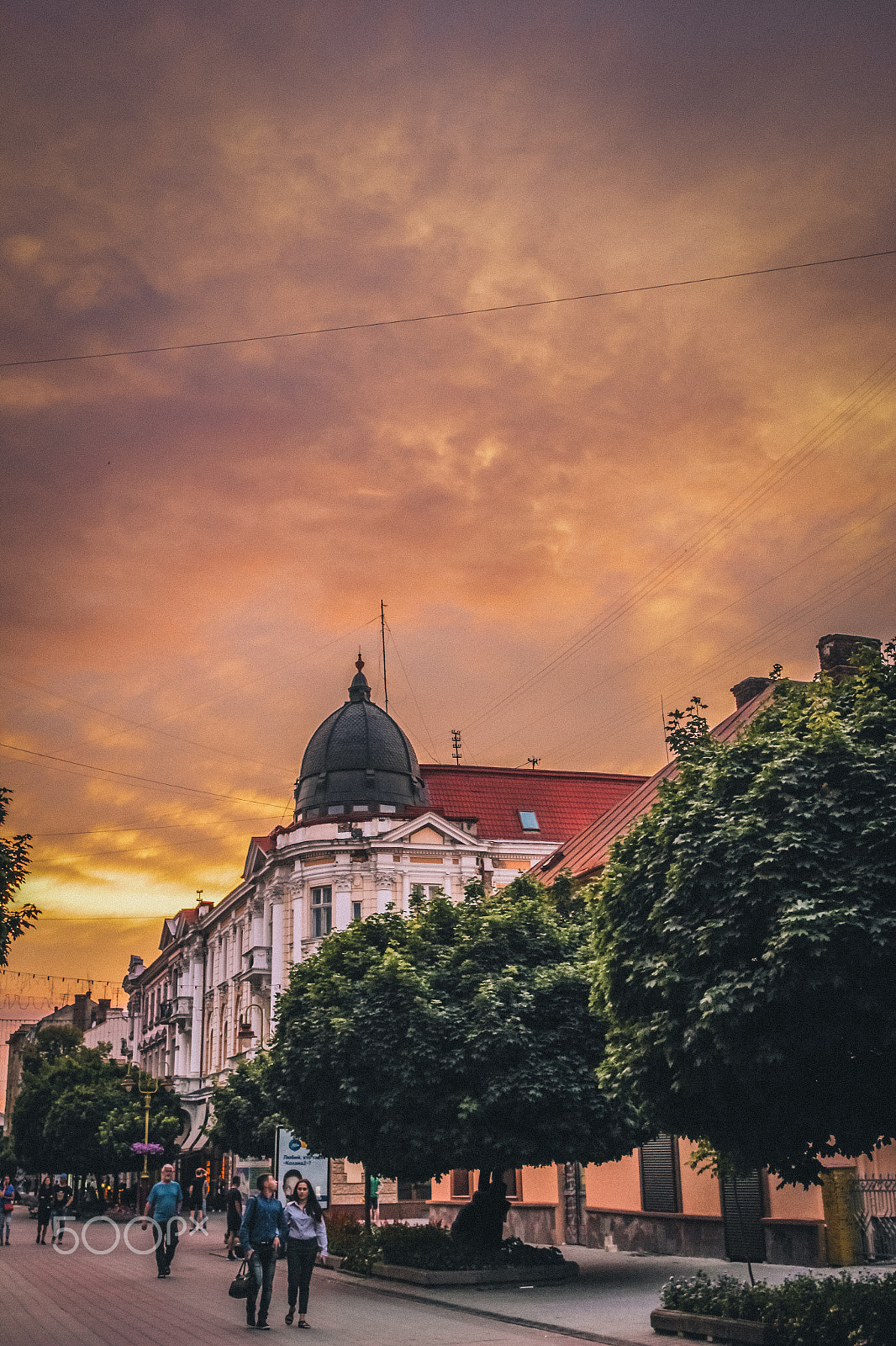 Canon EOS 550D (EOS Rebel T2i / EOS Kiss X4) + Canon EF 24mm F1.4L II USM sample photo. Ivano-frankivsk photography