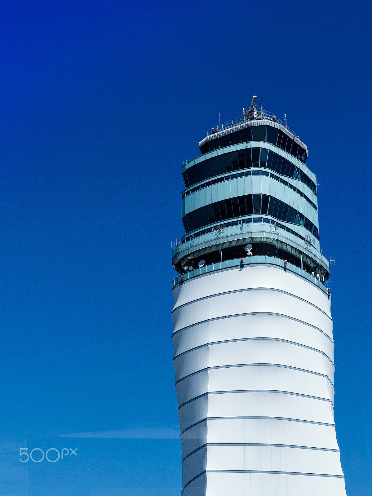 Sony ILCA-77M2 + Sony DT 35mm F1.8 SAM sample photo. Wien -  flughafen tower photography