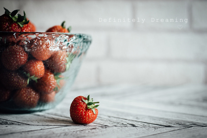 Sony a99 II + Sigma 30mm F1.4 EX DC HSM sample photo. Bowl of strawberries photography