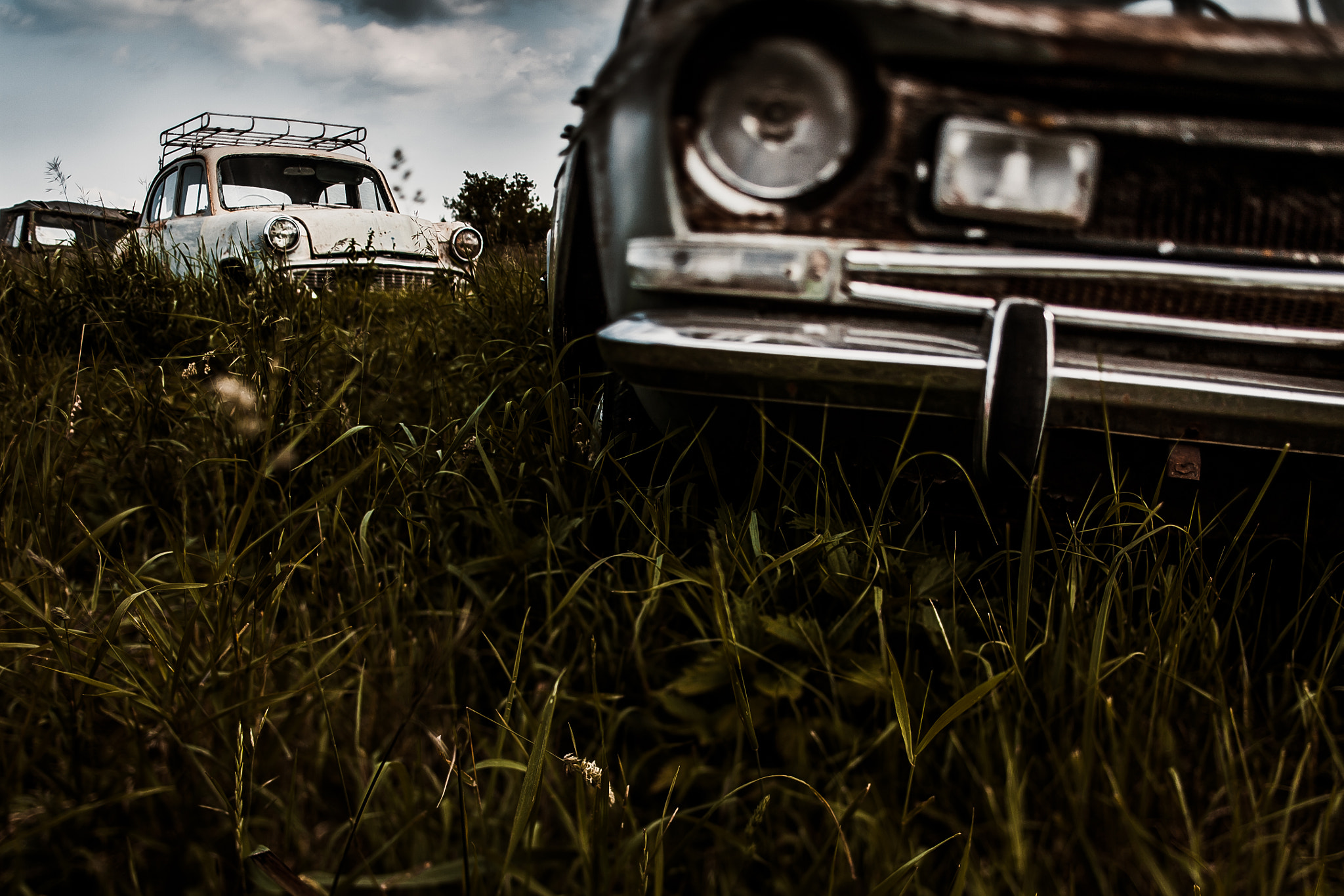 Canon EOS 5D + Canon TS-E 45mm F2.8 Tilt-Shift sample photo. Old russian car photography