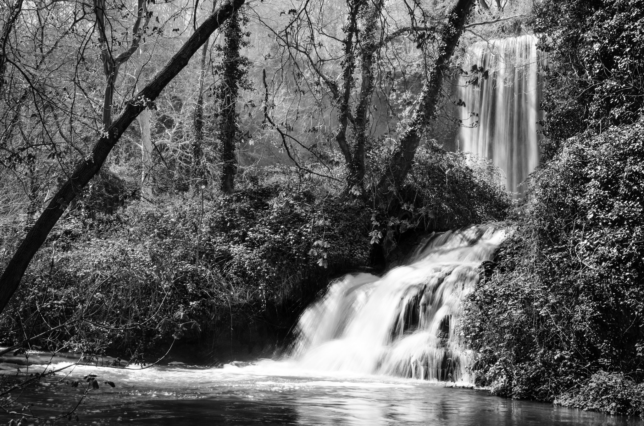 Nikon AF-S Nikkor 24-120mm F4G ED VR sample photo. Waterfall in the monasterio de piedra.... photography