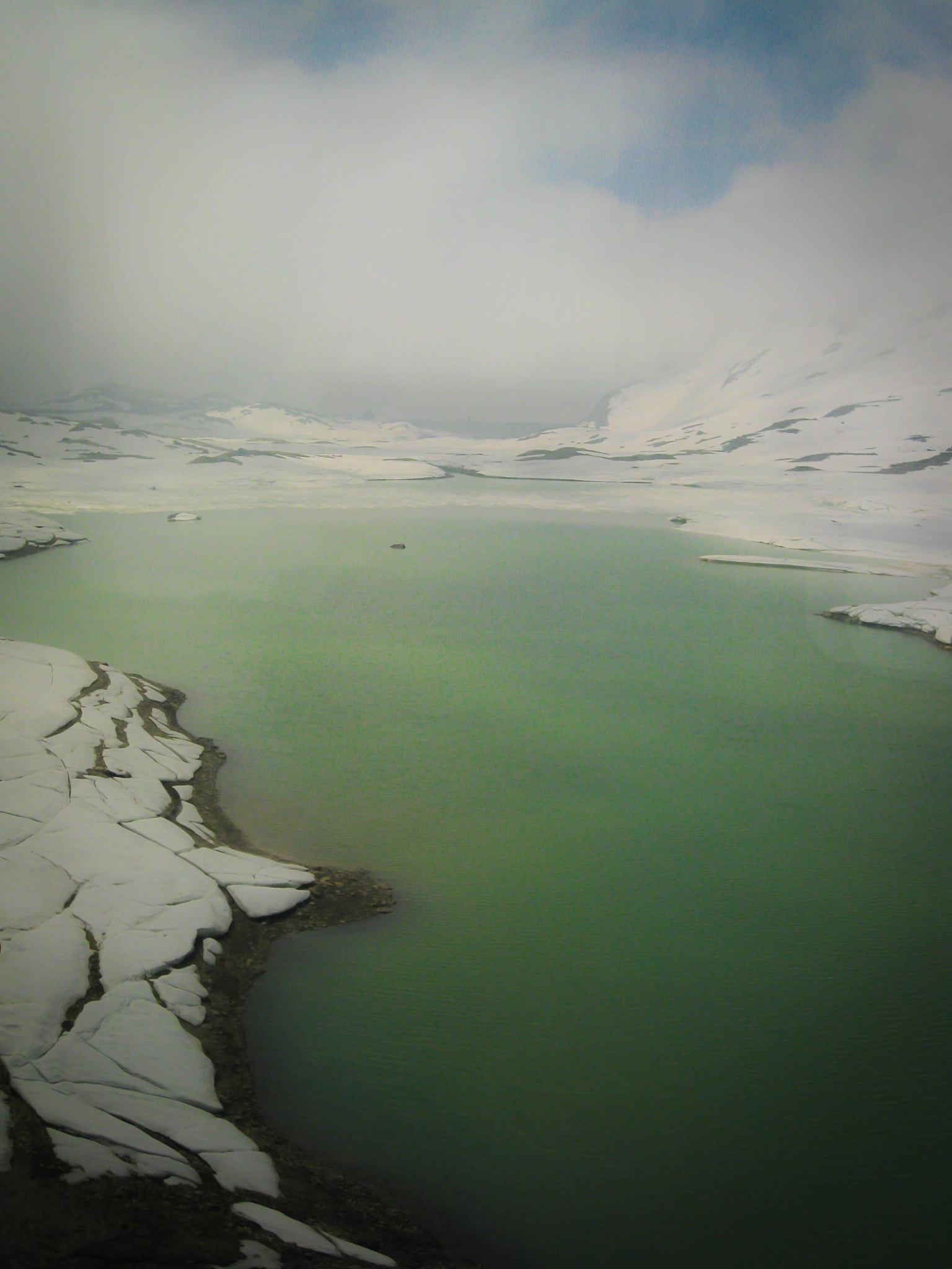 Canon PowerShot SD790 IS (Digital IXUS 90 IS / IXY Digital 95 IS) sample photo. Bernina express chur - tirano (swiss - italy) photography