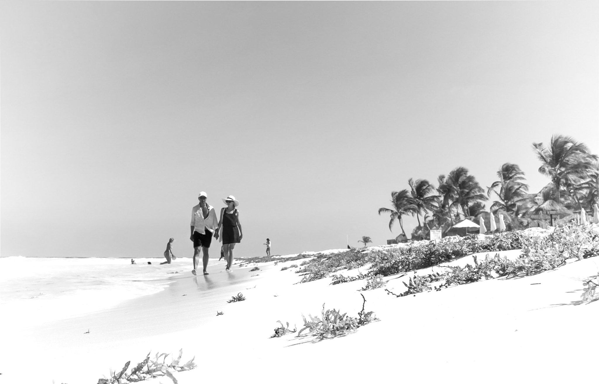 Leica X-U (Typ 113) sample photo. Amor  en la playa ii photography