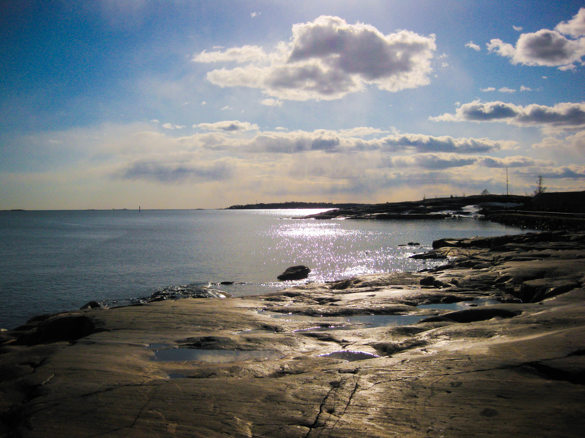 Canon PowerShot SD790 IS (Digital IXUS 90 IS / IXY Digital 95 IS) sample photo. Helsinki (finnland) - sea photography