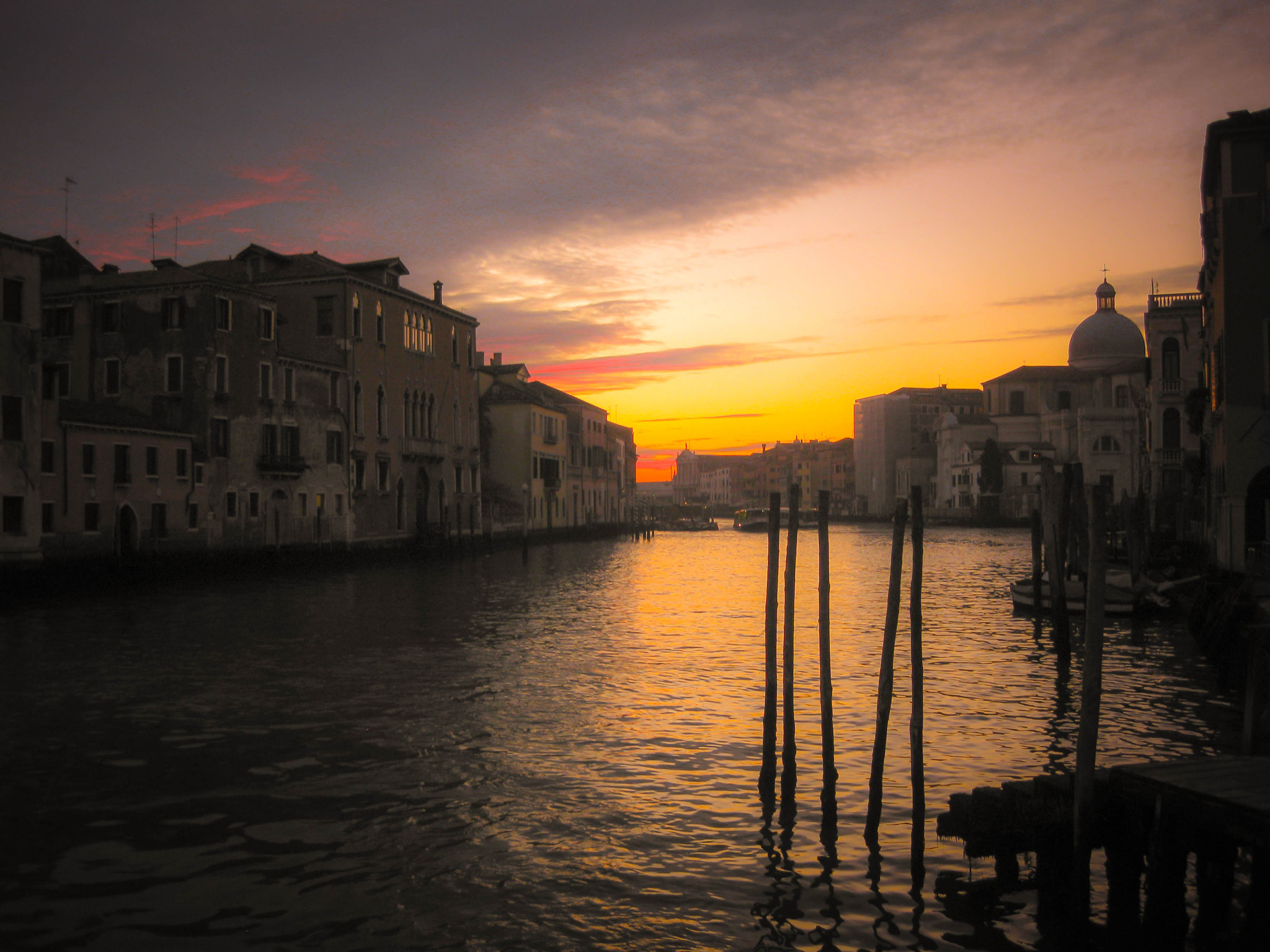 Canon PowerShot SD790 IS (Digital IXUS 90 IS / IXY Digital 95 IS) sample photo. Venedig (italy) - canale grande photography