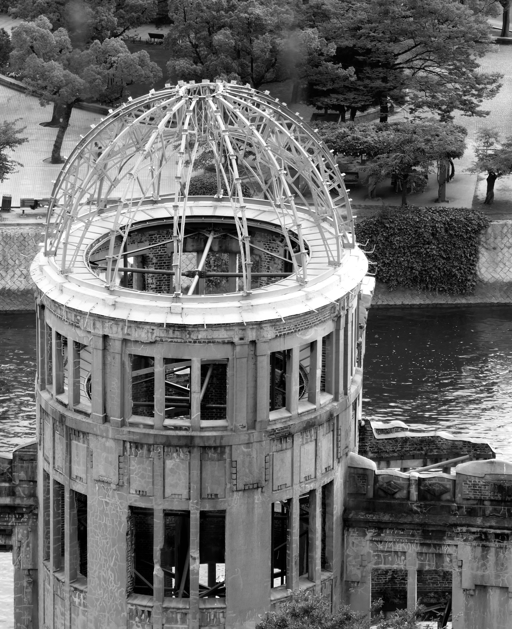 Panasonic DMC-TX1 sample photo. 原爆ドーム atomic bomb dome photography