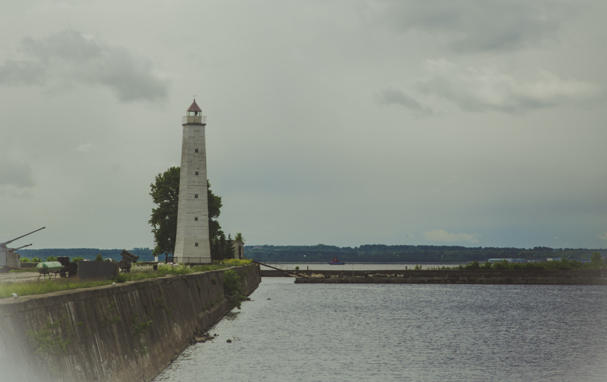 Sigma 17-70mm F2.8-4 DC Macro HSM | C sample photo. Beacon photography