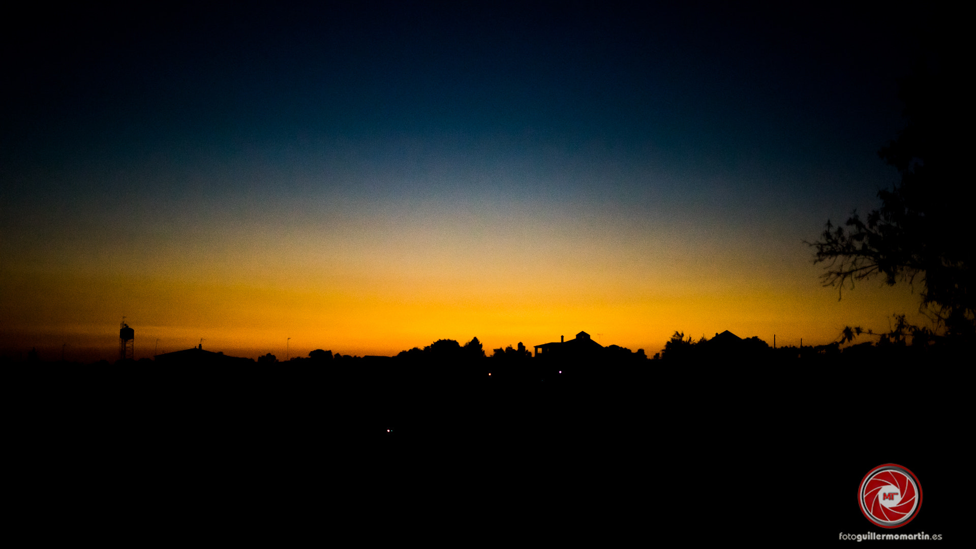 Sony a7R + Sony FE 50mm F1.8 sample photo. Sunset in the countryside photography