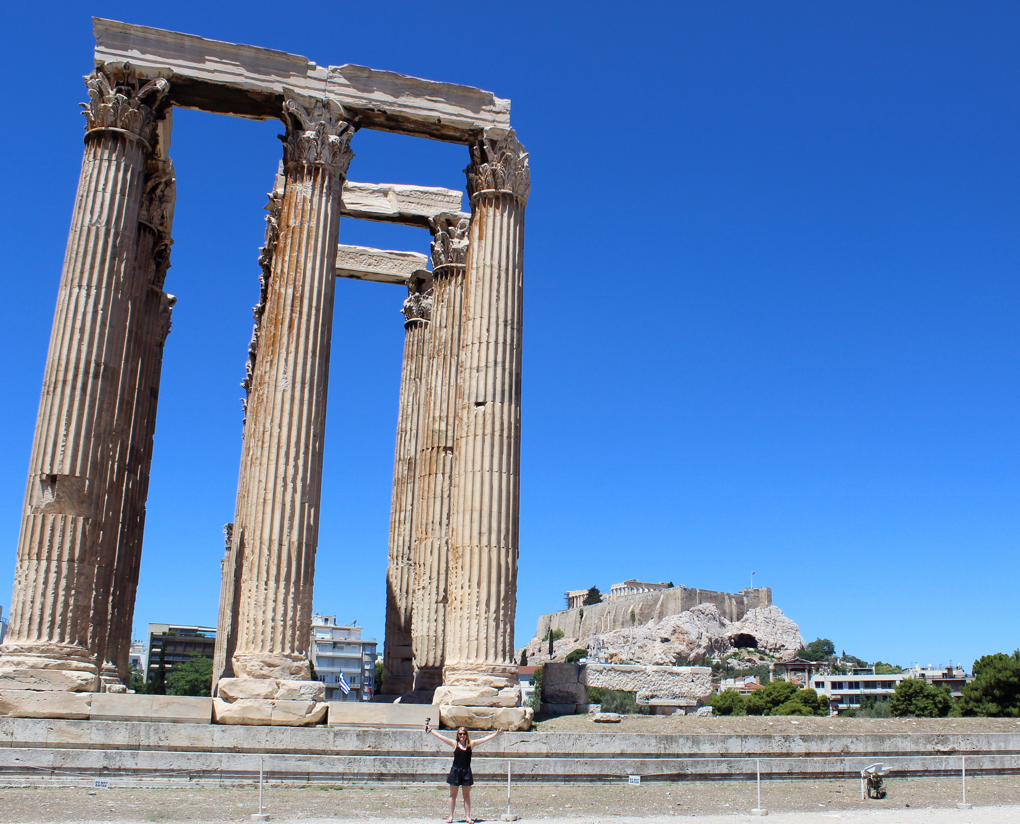 Canon EOS 600D (Rebel EOS T3i / EOS Kiss X5) + Canon EF-S 18-55mm F3.5-5.6 IS II sample photo. Ash at the temple of olympian zeus, athens. photography