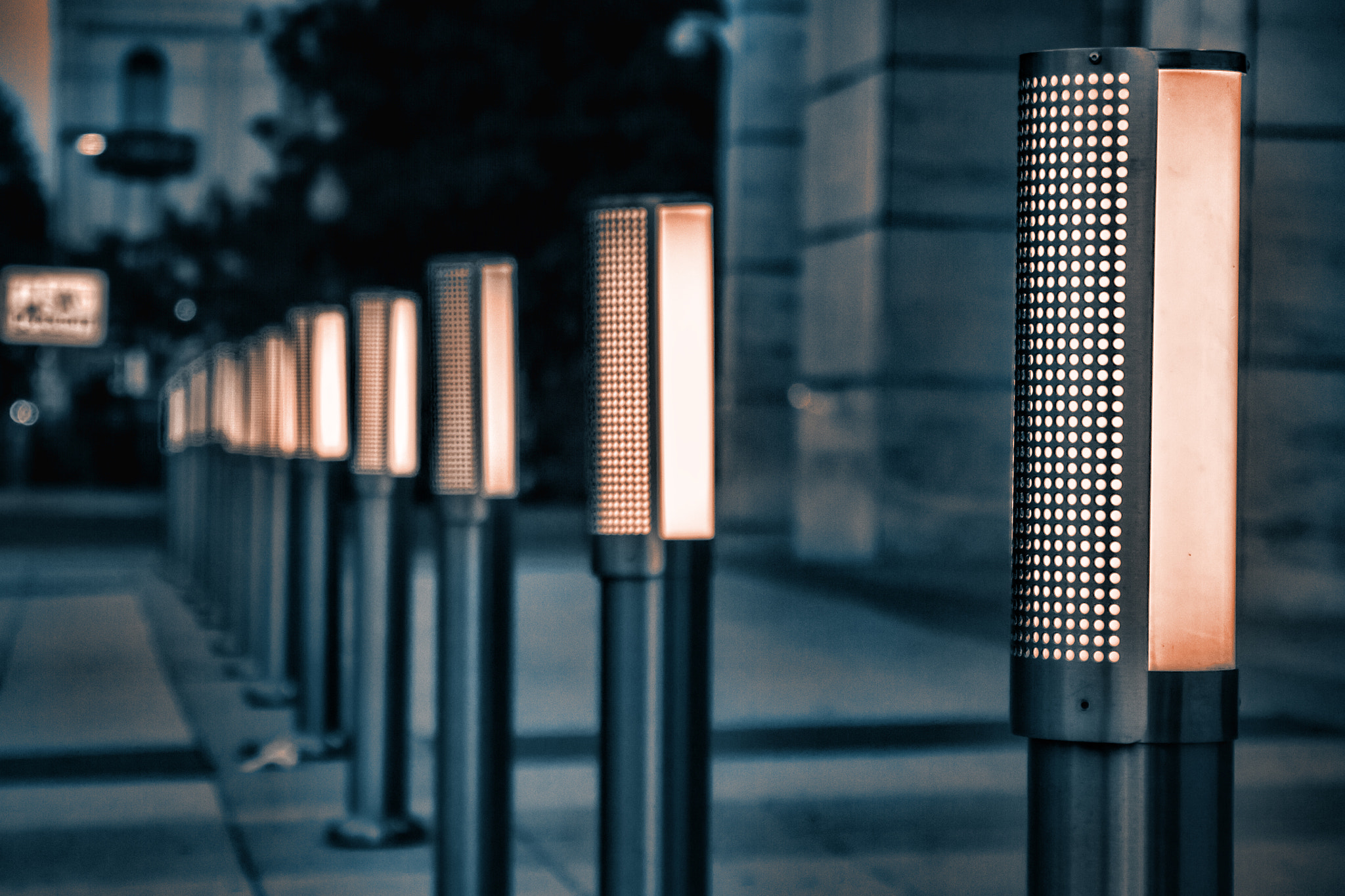 Sigma 17-70mm F2.8-4 DC Macro OS HSM sample photo. Sidewalk lights photography