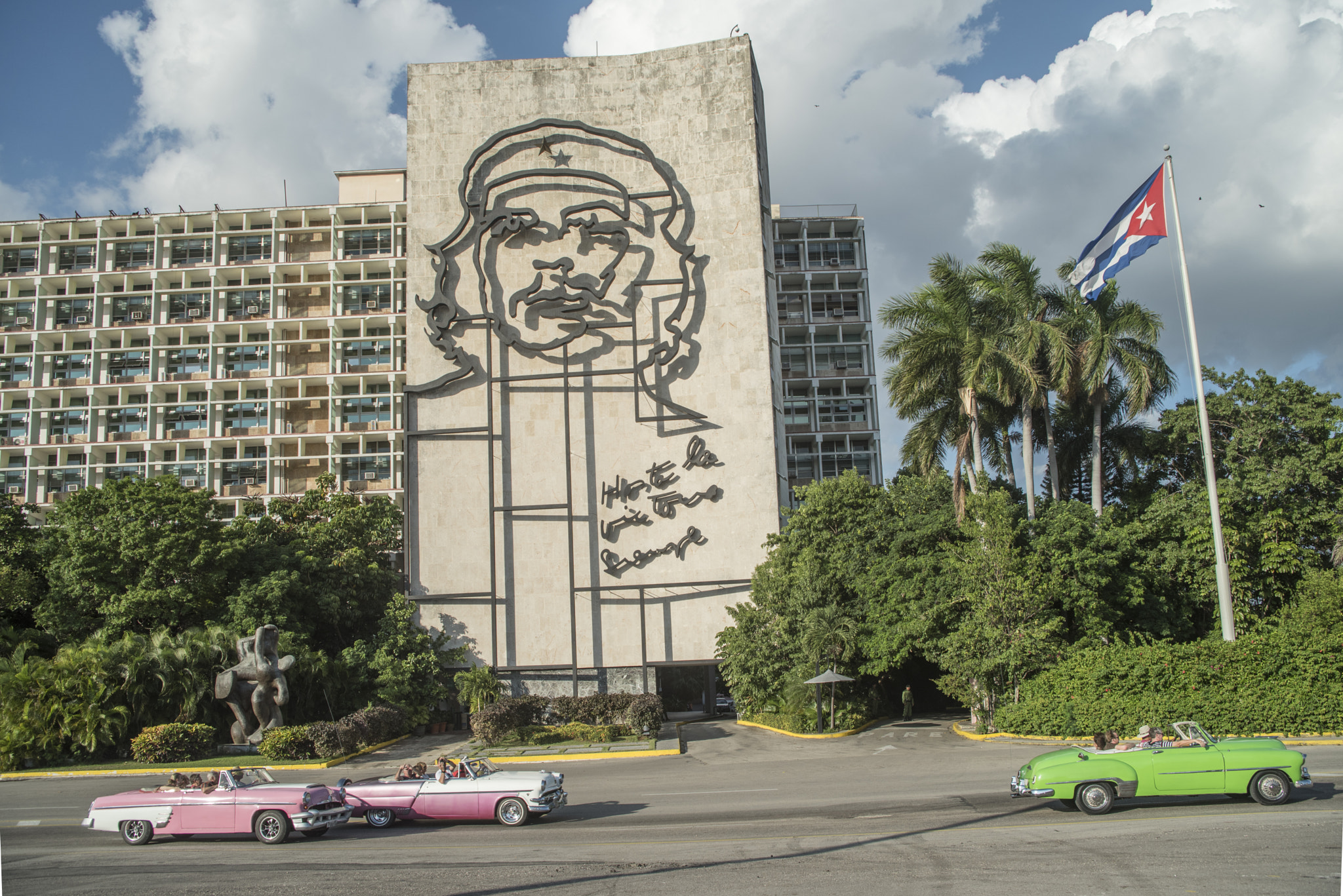 Sigma 28-200mm F3.5-5.6 Compact Aspherical Hyperzoom Macro sample photo. Cuba a photography