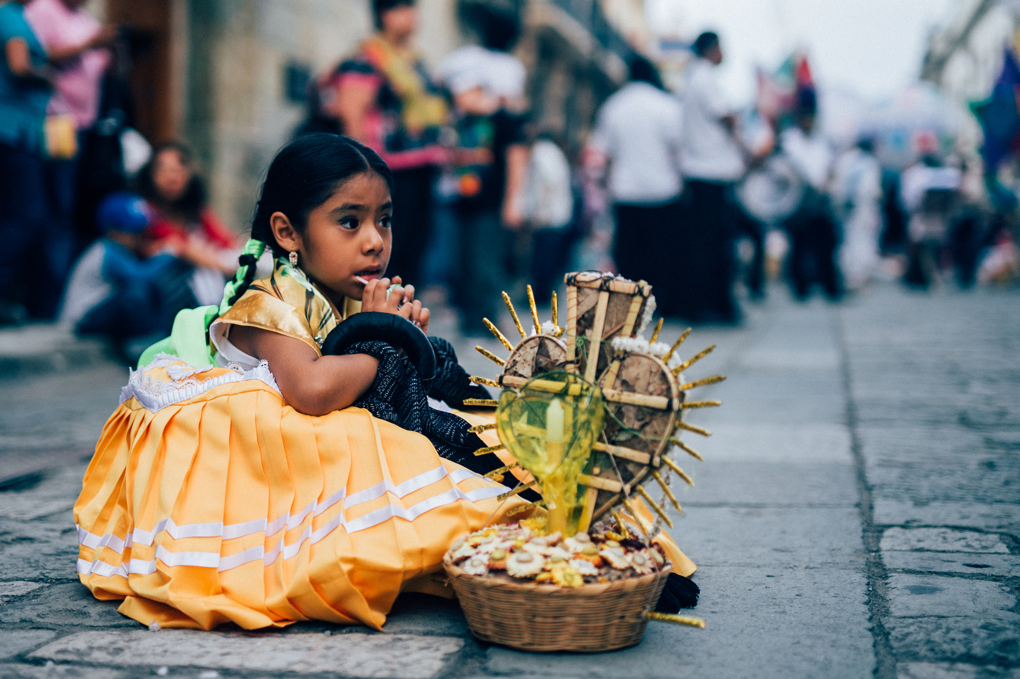 Nikon D700 + Sigma 50mm F1.4 DG HSM Art sample photo. Chinita oaxaqueña descanzando photography