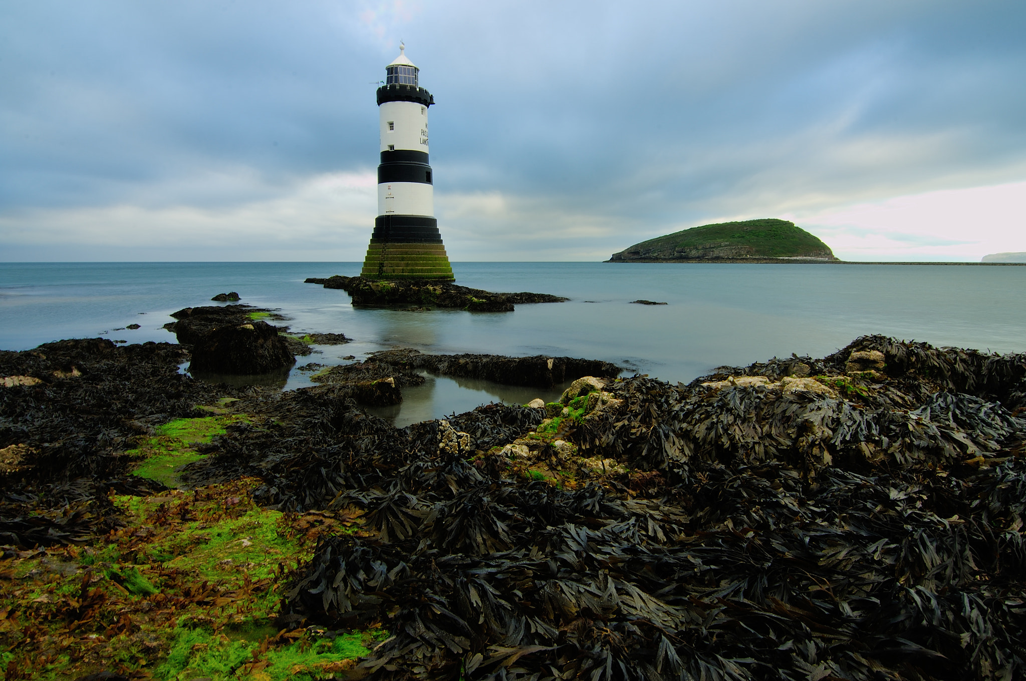 Nikon D90 + Tokina AT-X Pro 11-16mm F2.8 DX sample photo. Penmon point photography