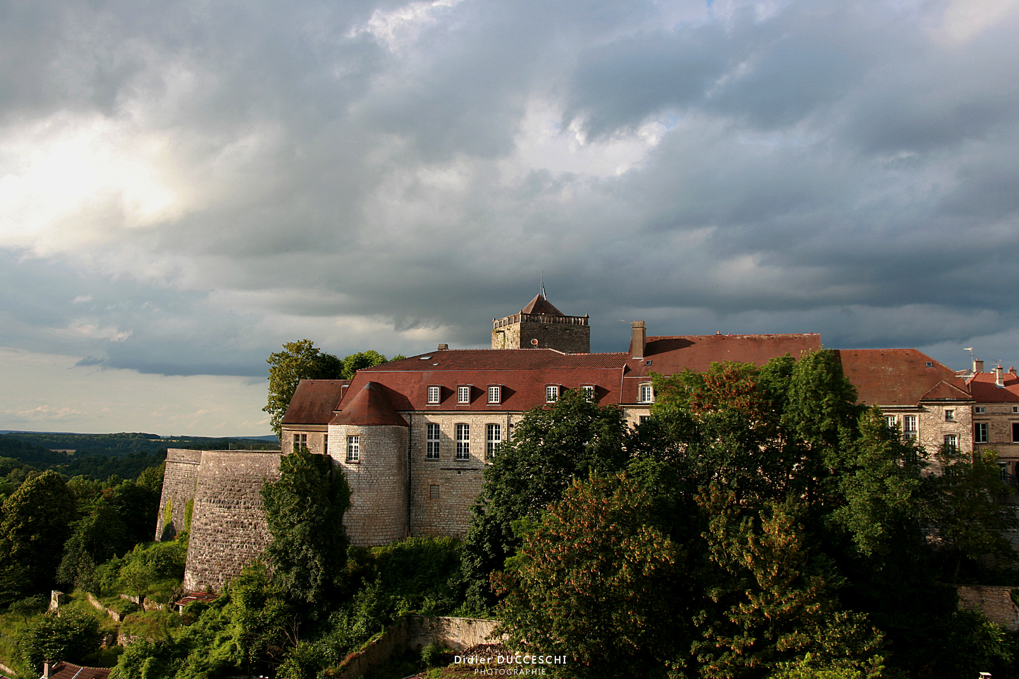 Sigma 18-50mm f/3.5-5.6 DC sample photo. Chaumont (france) : château des comtes de champagne photography