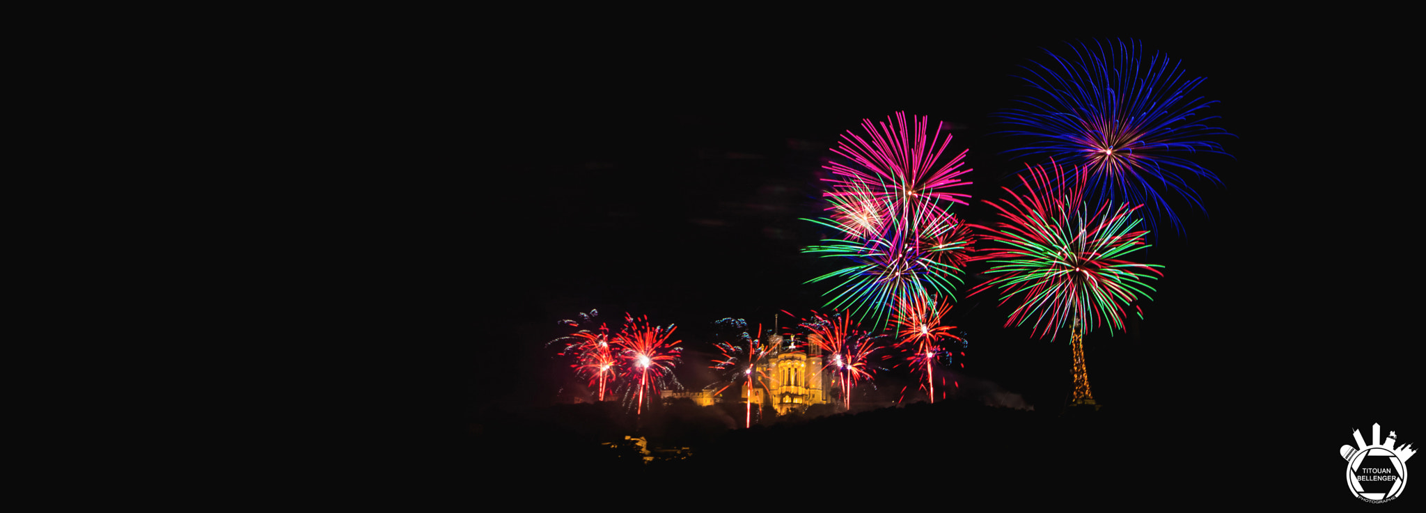 Sigma 8-16mm F4.5-5.6 DC HSM sample photo. Fireworks of the city of lyon photography