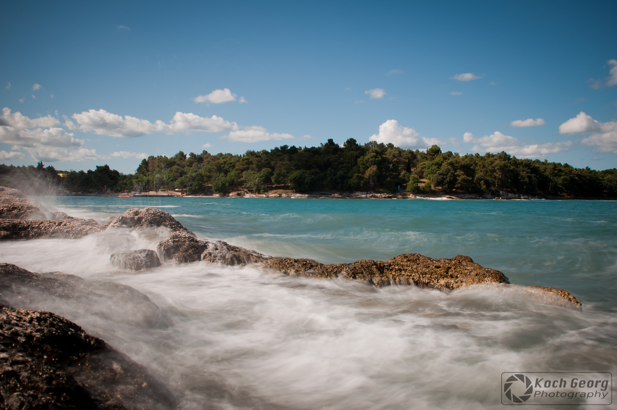 Nikon D90 + Sigma 18-50mm F2.8-4.5 DC OS HSM sample photo. Seascape photography