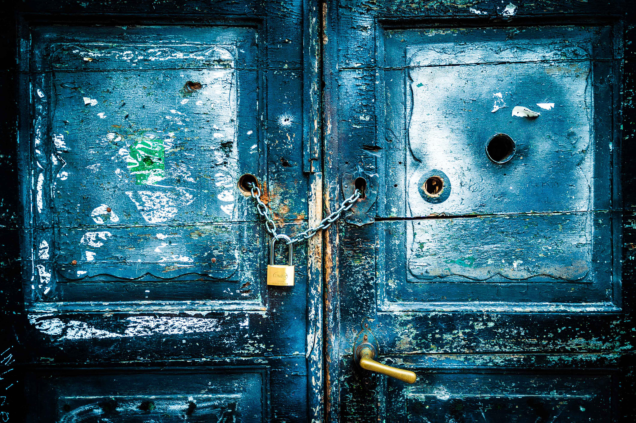 Nikon D3 sample photo. "closed" photography