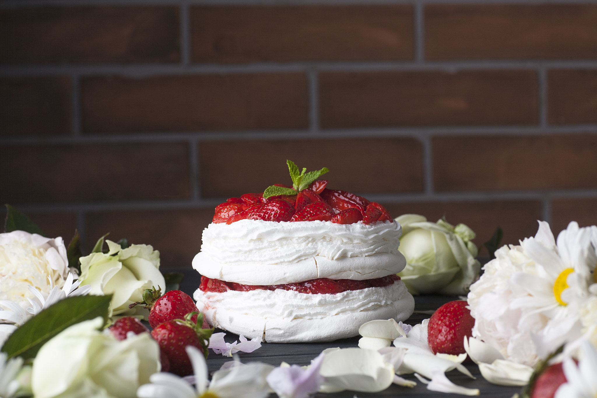 Canon EOS 5D + Tamron SP AF 90mm F2.8 Di Macro sample photo. Sweet dessert with strawberry photography