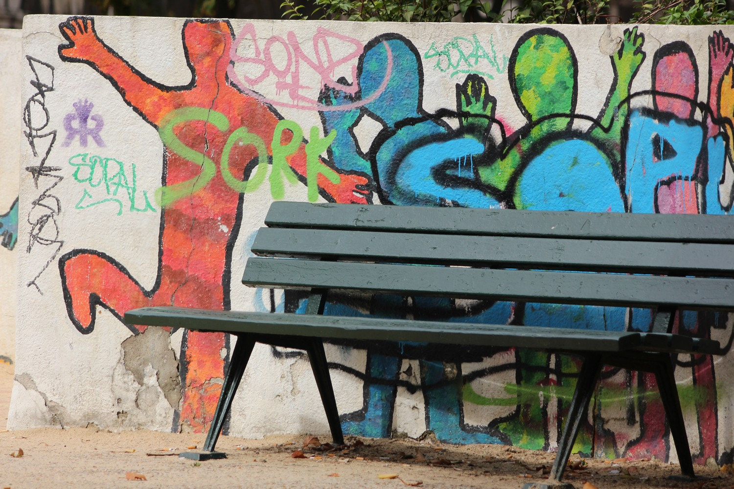 Canon EF 90-300mm F4.5-5.6 sample photo. Street childrens art photography