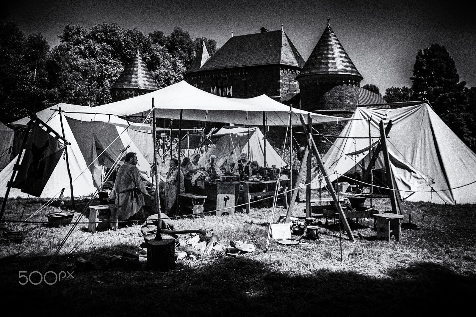 Nikon D40 sample photo. Dark ages photography