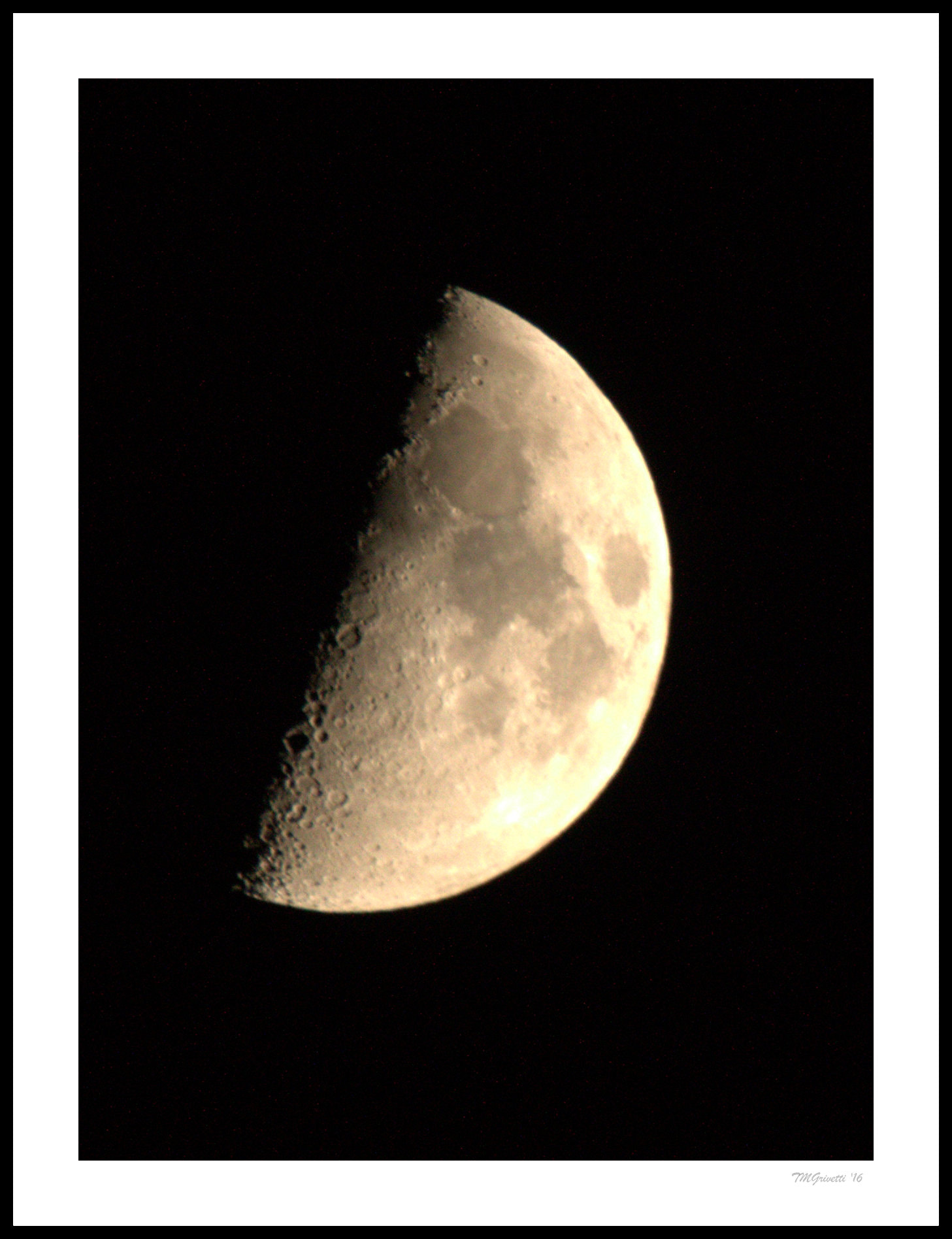 Tamron SP 150-600mm F5-6.3 Di VC USD sample photo. Half moon photography