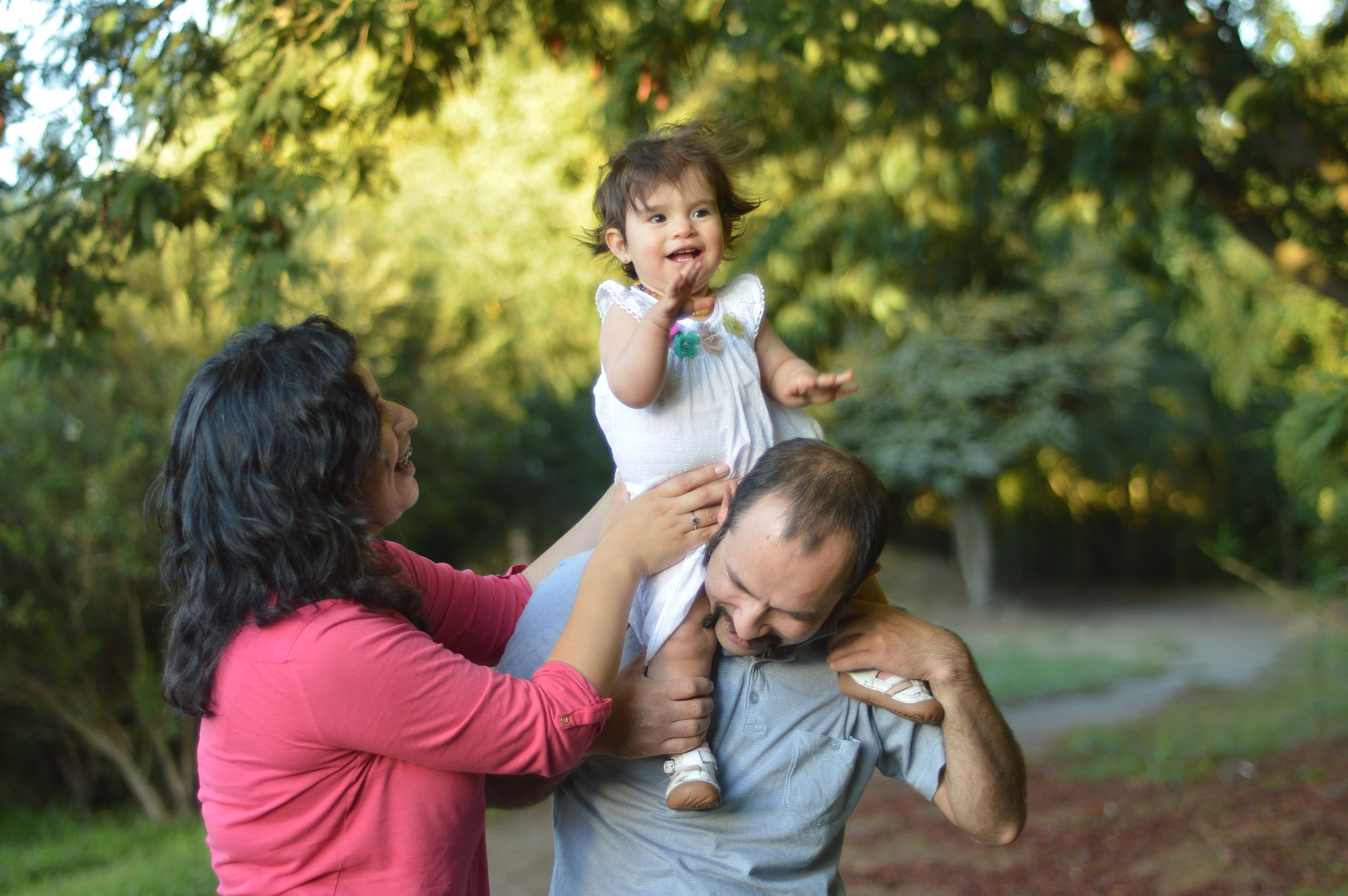 Nikon D3200 + AF Nikkor 50mm f/1.8 sample photo. Fun family photography
