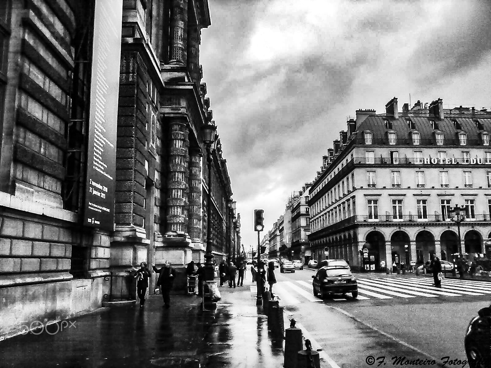 Nokia 5233 sample photo. Paris photography