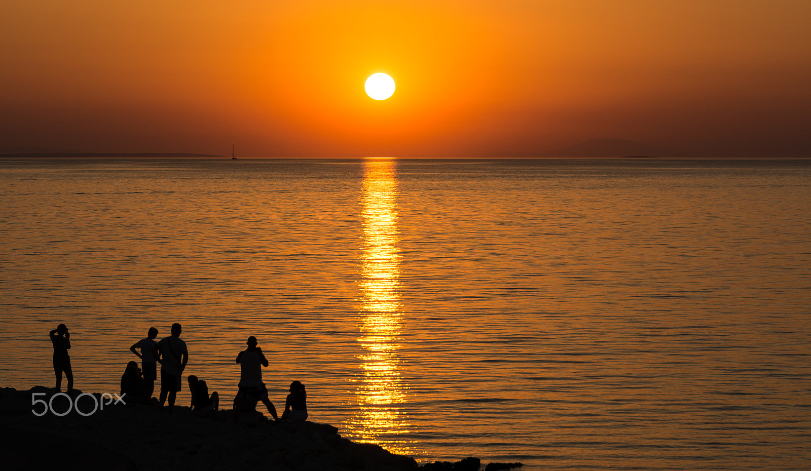Nikon D7100 + Sigma 24-105mm F4 DG OS HSM Art sample photo. Watching the sunset photography