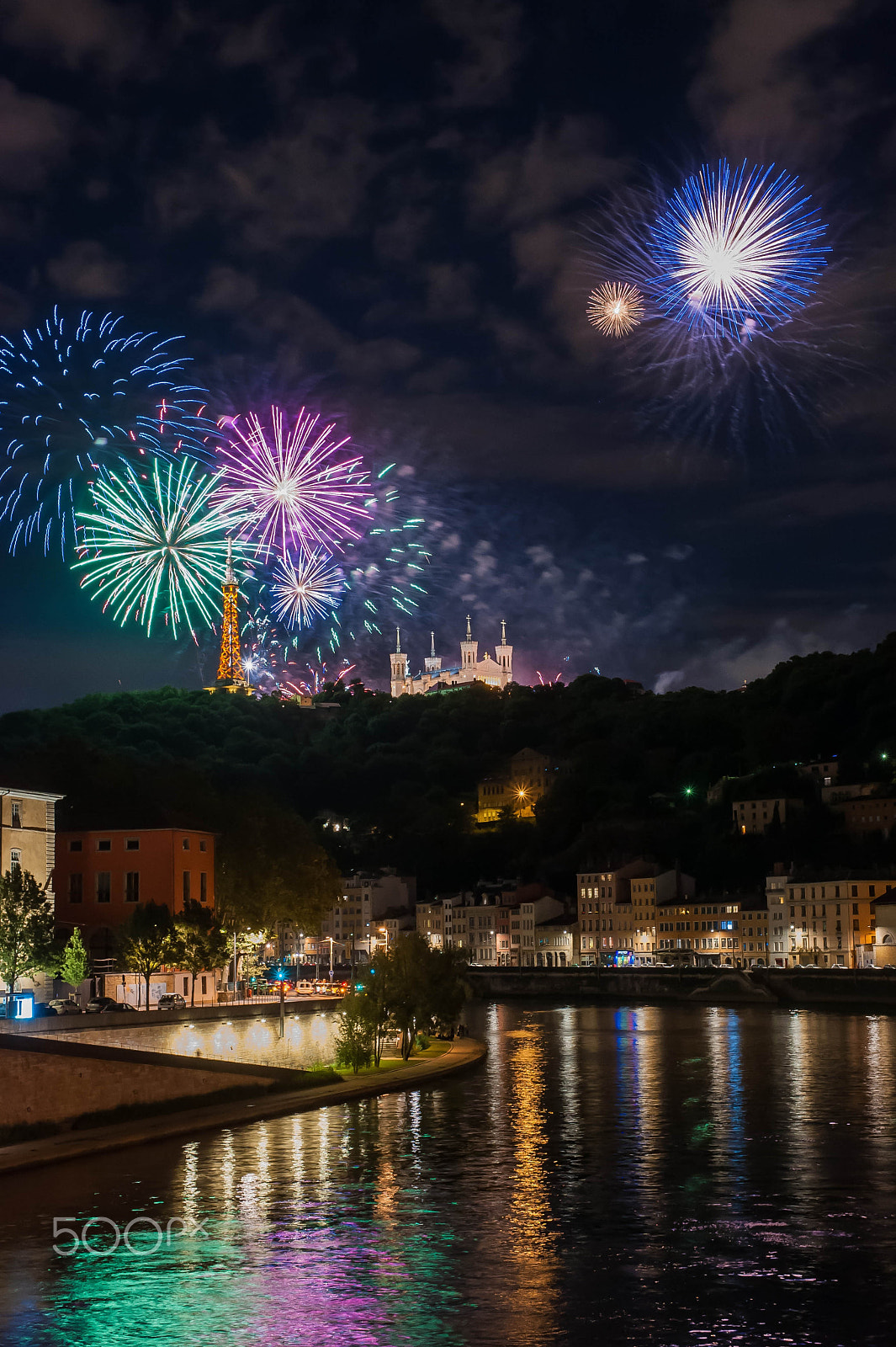 Nikon D3 + Nikon AF-S Nikkor 50mm F1.8G sample photo. Fireworks at lyon photography