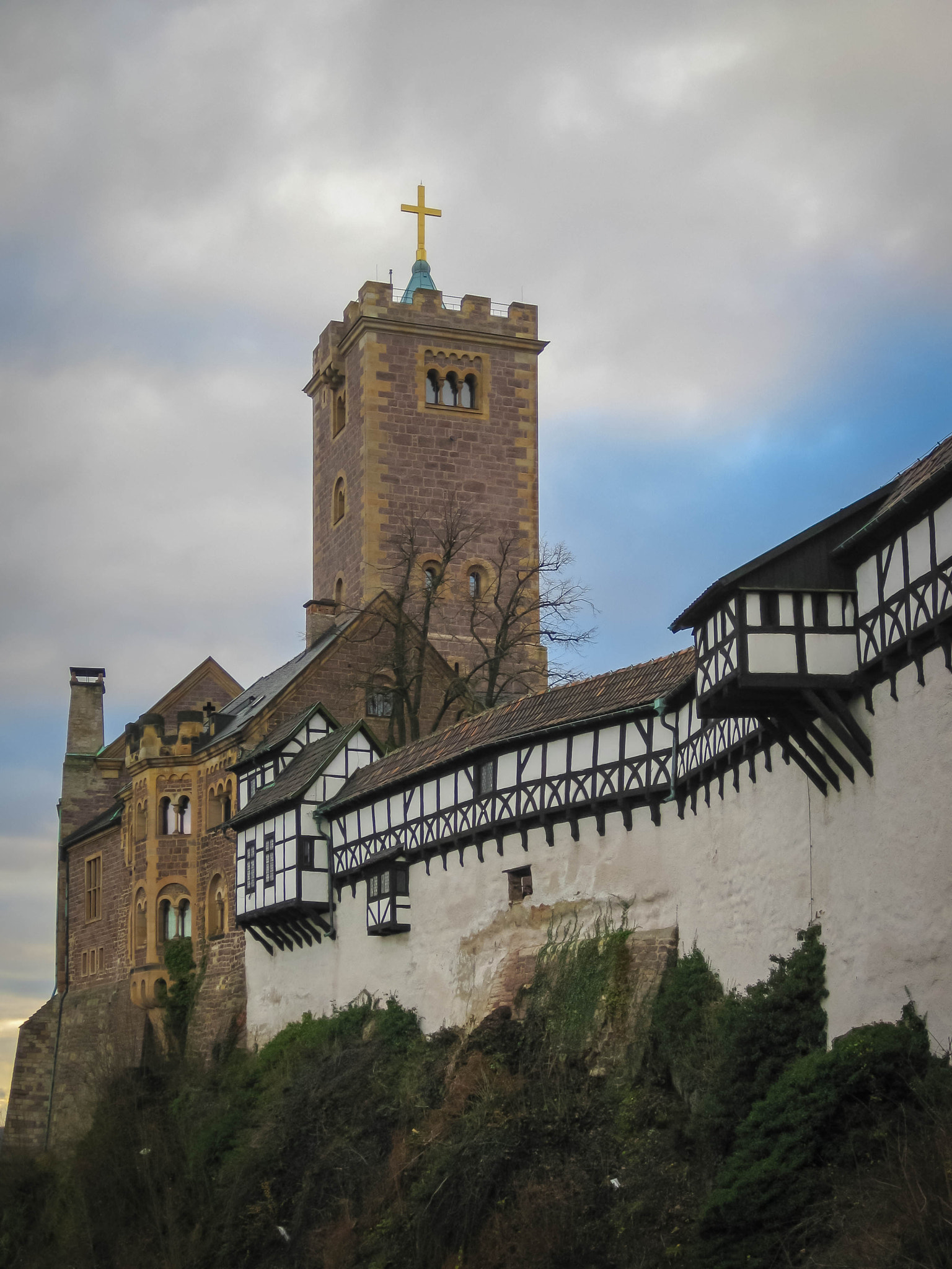 Canon PowerShot SD790 IS (Digital IXUS 90 IS / IXY Digital 95 IS) sample photo. Eisenach (germany) - burg photography