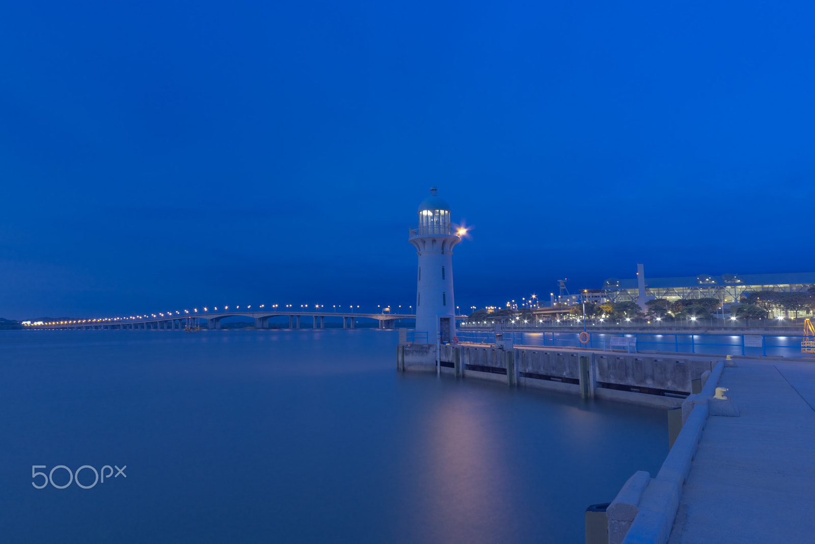Sigma 12-24mm F4.5-5.6 EX DG Aspherical HSM sample photo. Raffle marina lighthouse photography