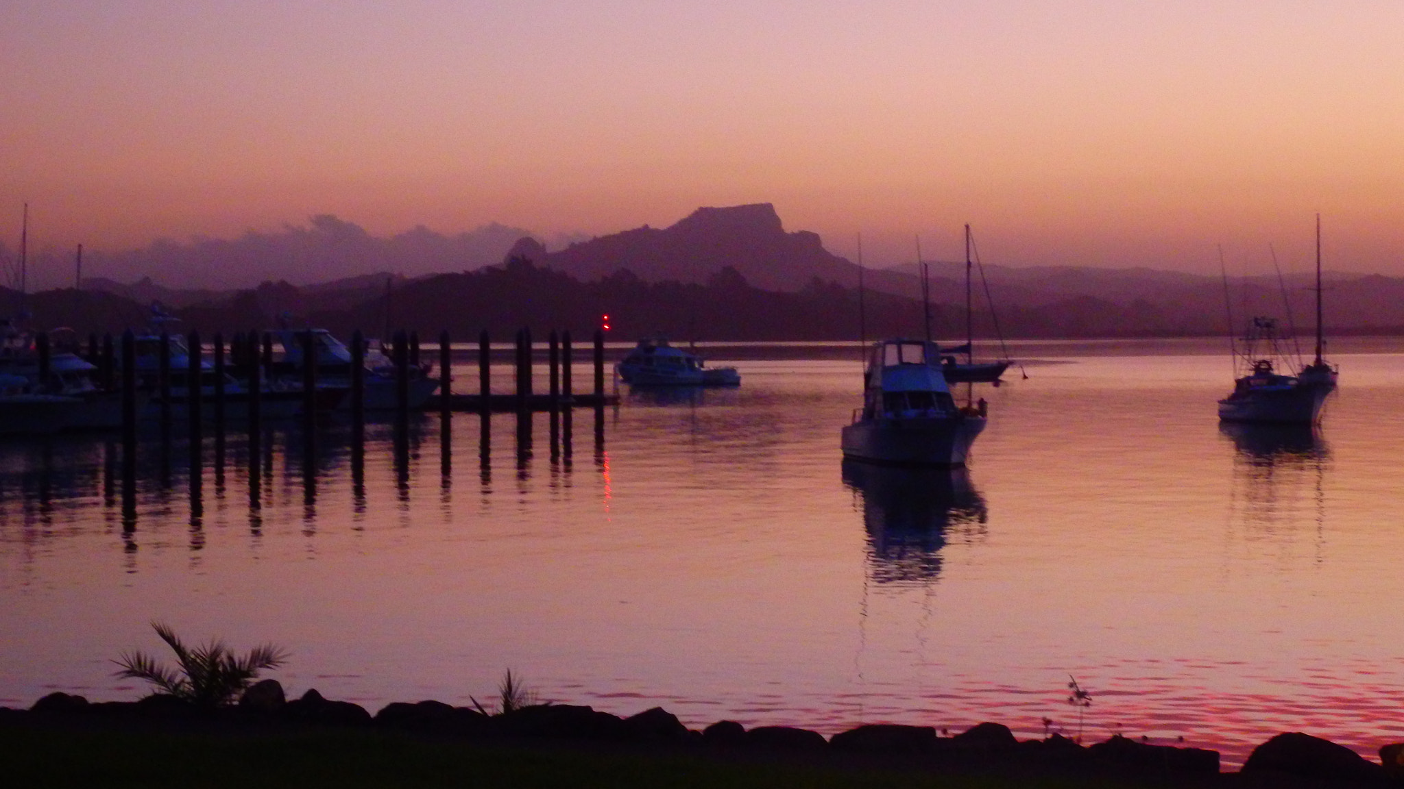 Olympus SZ-16,DZ-105 sample photo. Days done, fishing is over. photography