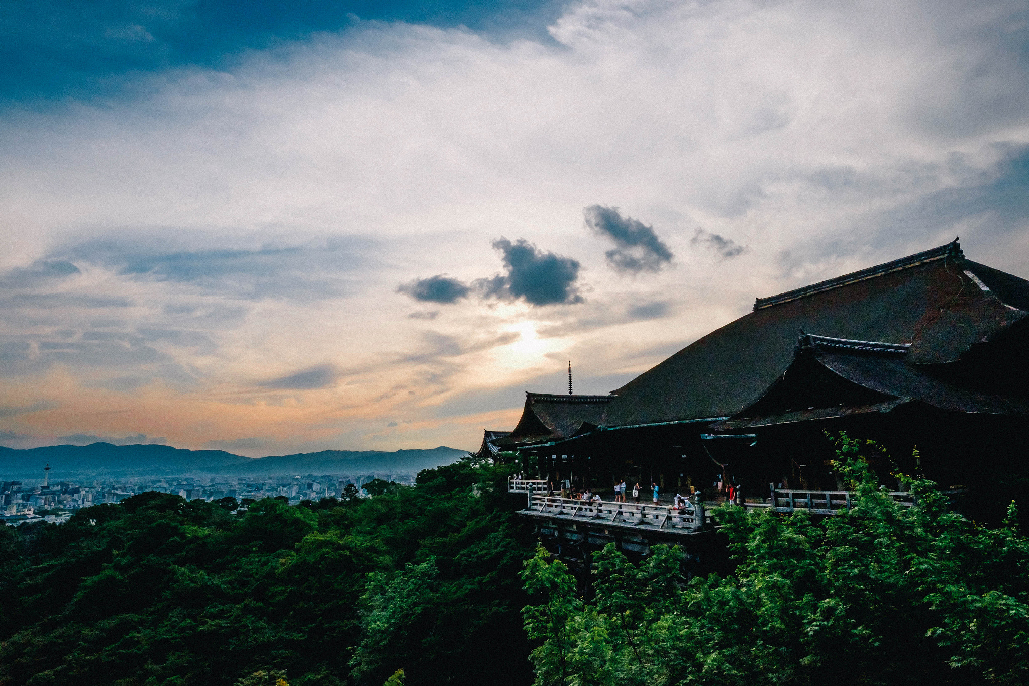 Fujifilm X-T10 + Fujifilm XF 14mm F2.8 R sample photo. Kyoto photography