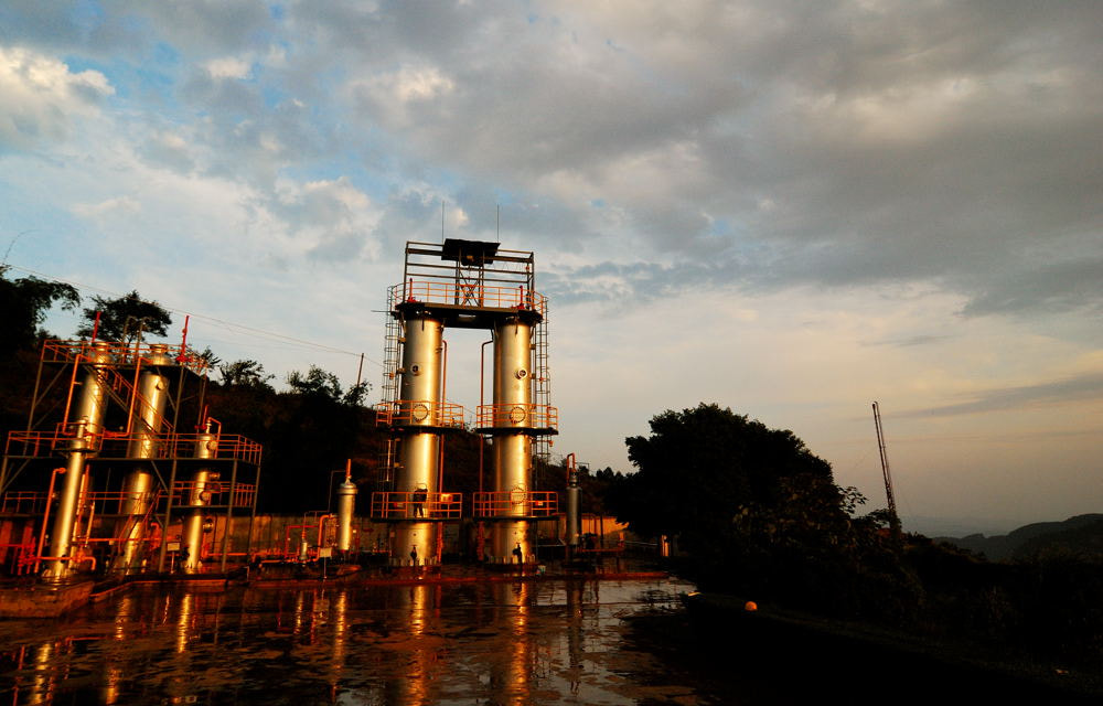 Nikon D80 sample photo. 【vd视觉记忆】【2012.10.30】驻守 photography