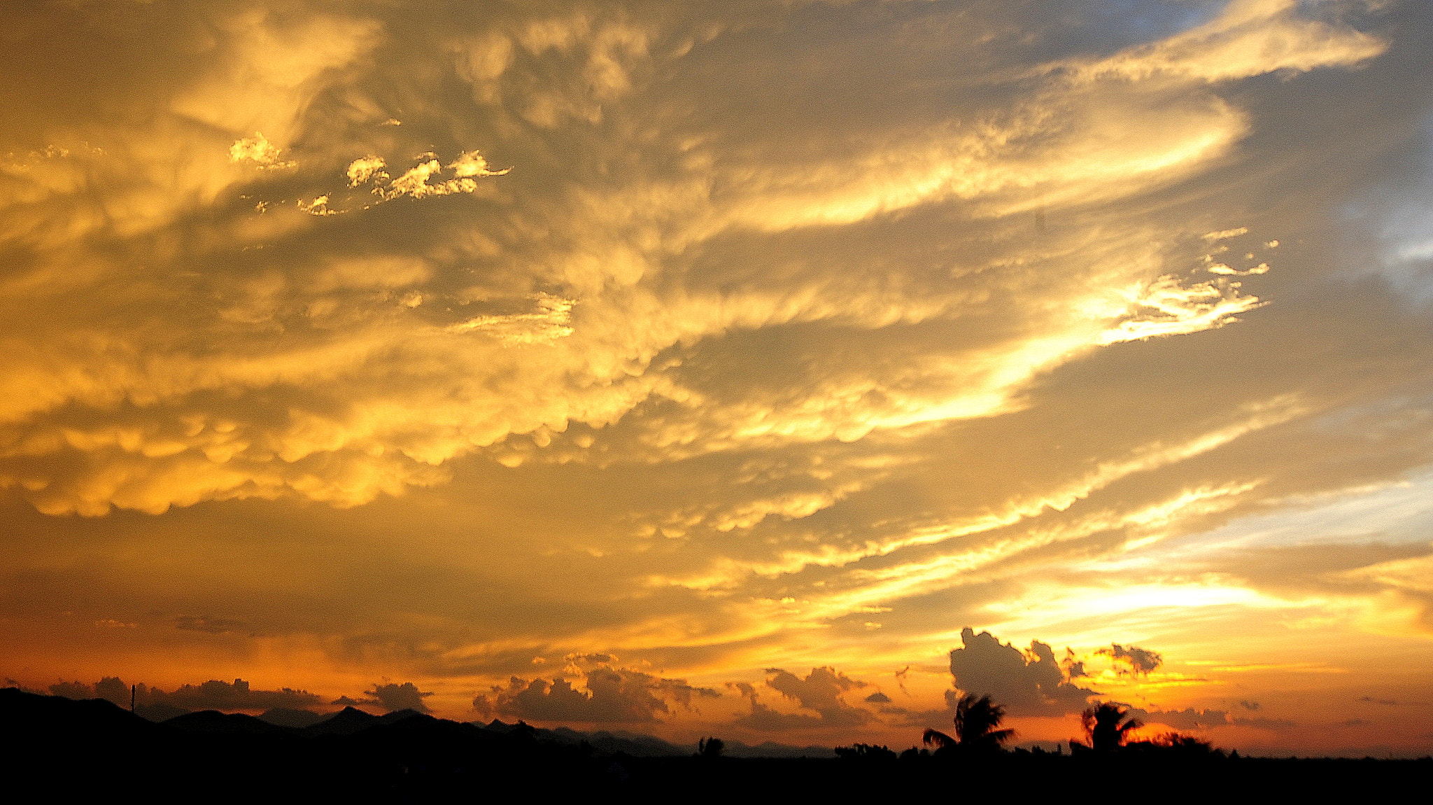 Nikon AF Nikkor 24-85mm F2.8-4D IF sample photo. When the thunderstorm arrived photography