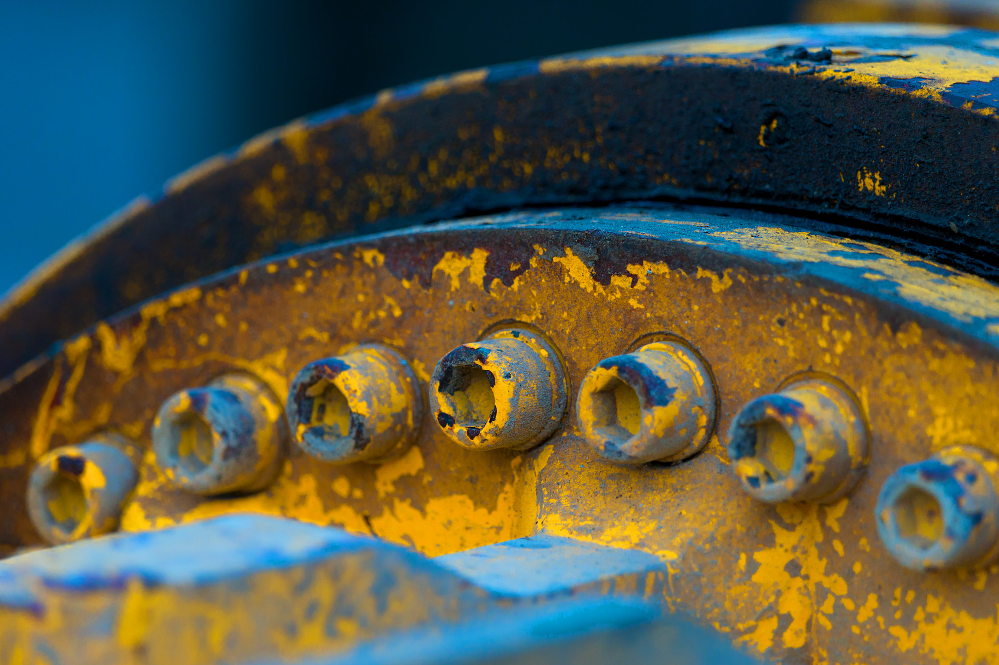 Sony 70-400mm F4-5.6 G SSM II sample photo. Screws photography
