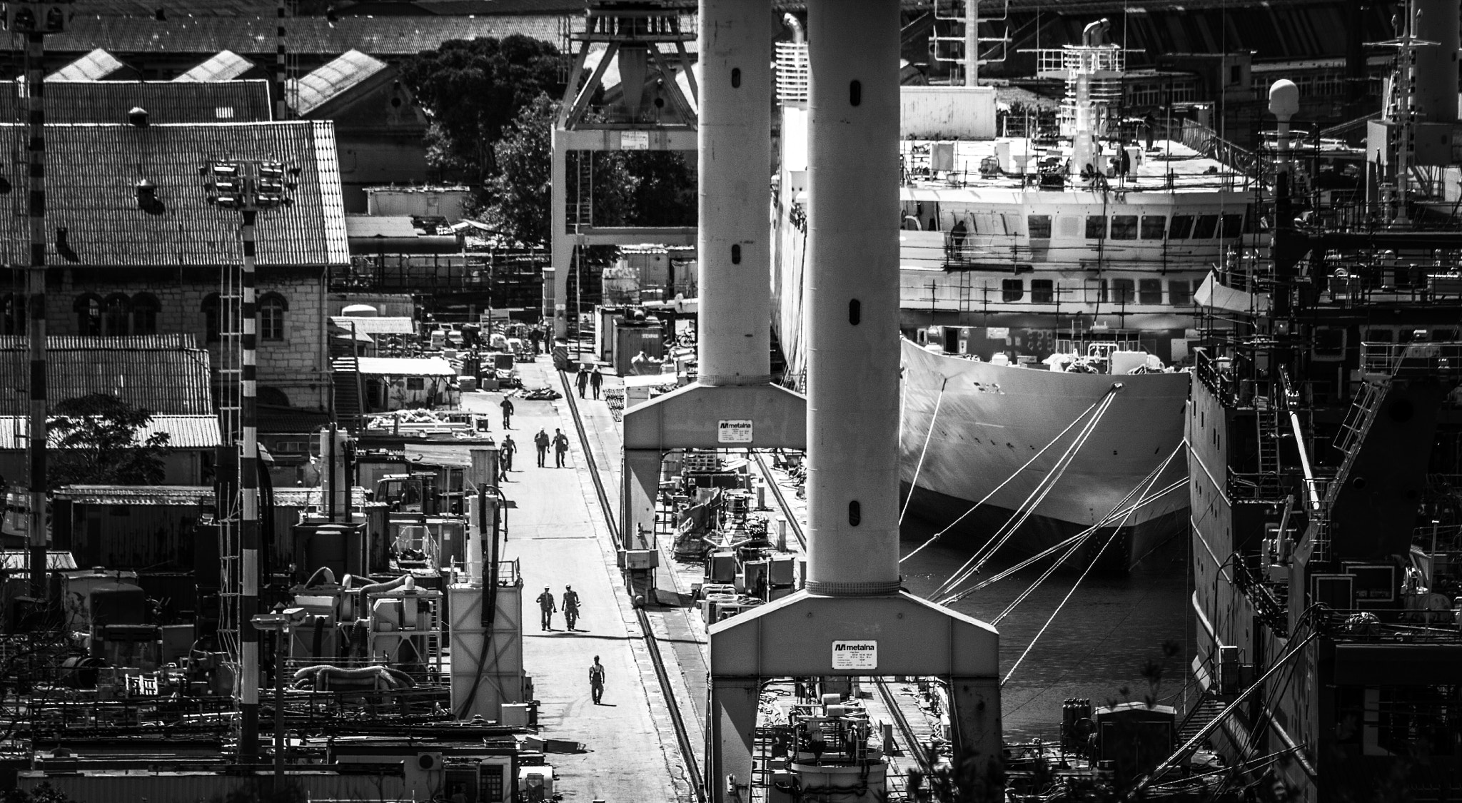 Canon EF 70-300mm F4-5.6 IS USM sample photo. Shipyard pula photography