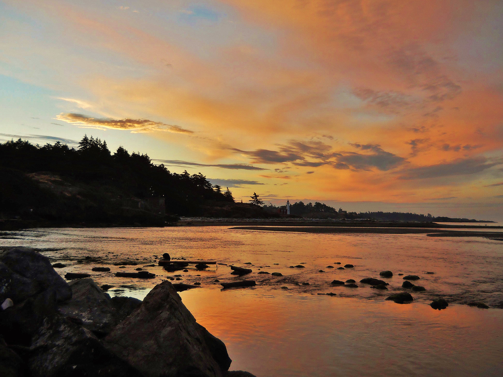 Nikon Coolpix L24 sample photo. Low tide at sunrise photography