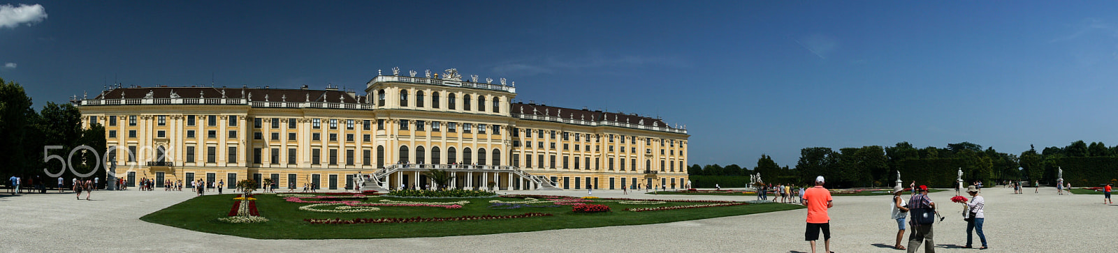 Sony ILCA-77M2 + DT 18-270mm F3.5-6.3 sample photo. Schloß schönbrunn photography
