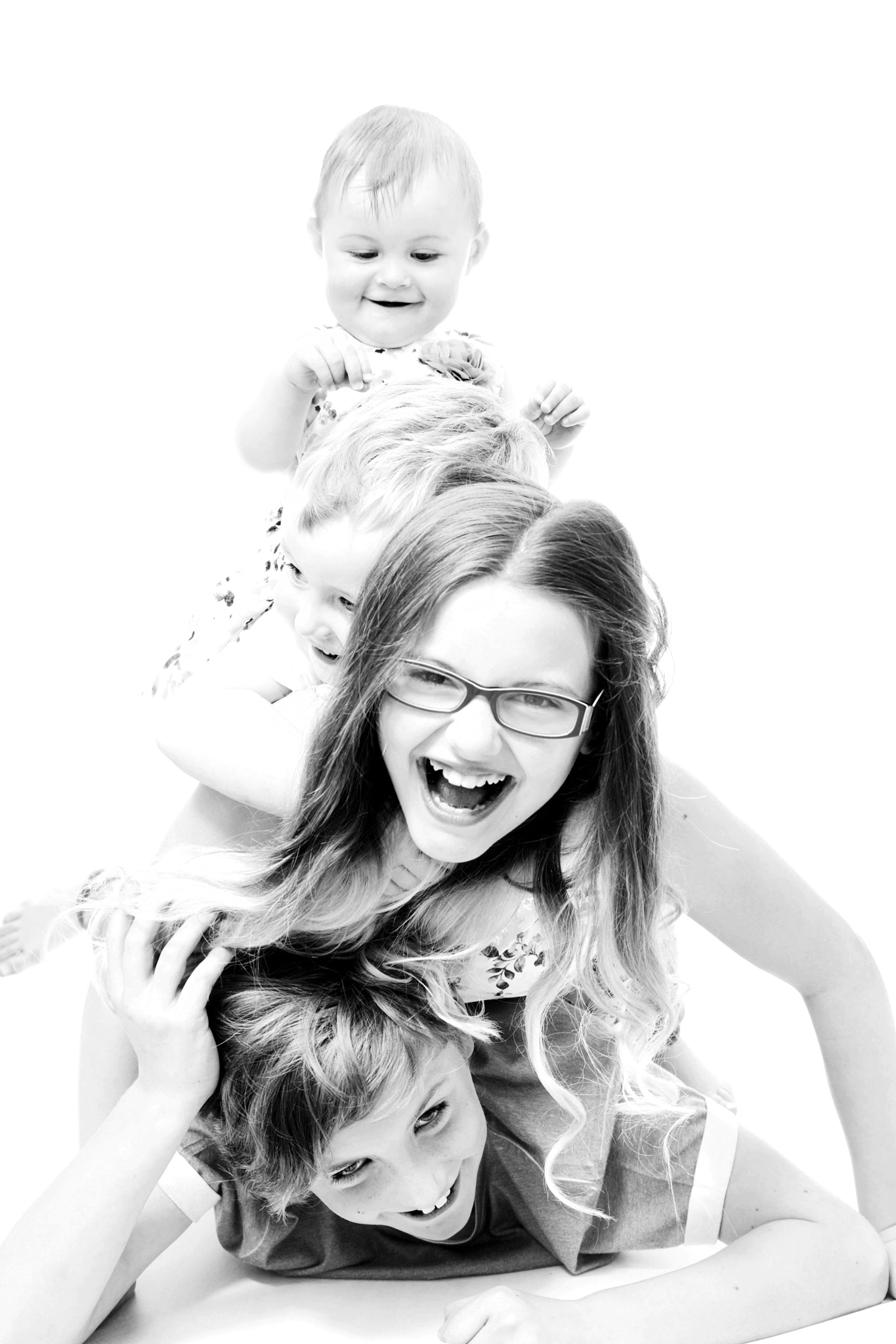 Sigma 24-70mm F2.8 EX DG HSM sample photo. A stack of kids. photography