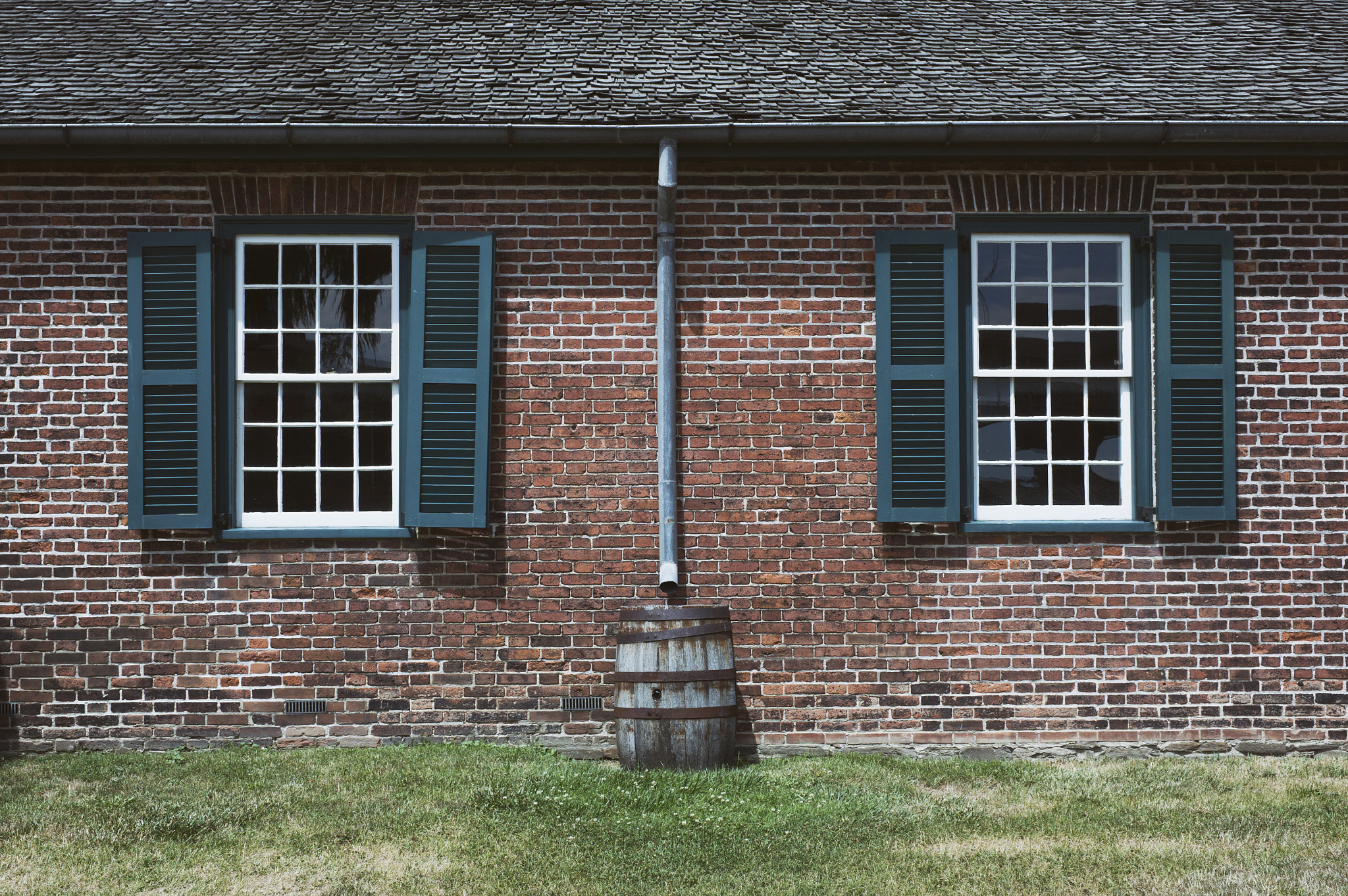 Sony Alpha NEX-6 + E 32mm F1.8 sample photo. Old fort york, toronto | ontario photography