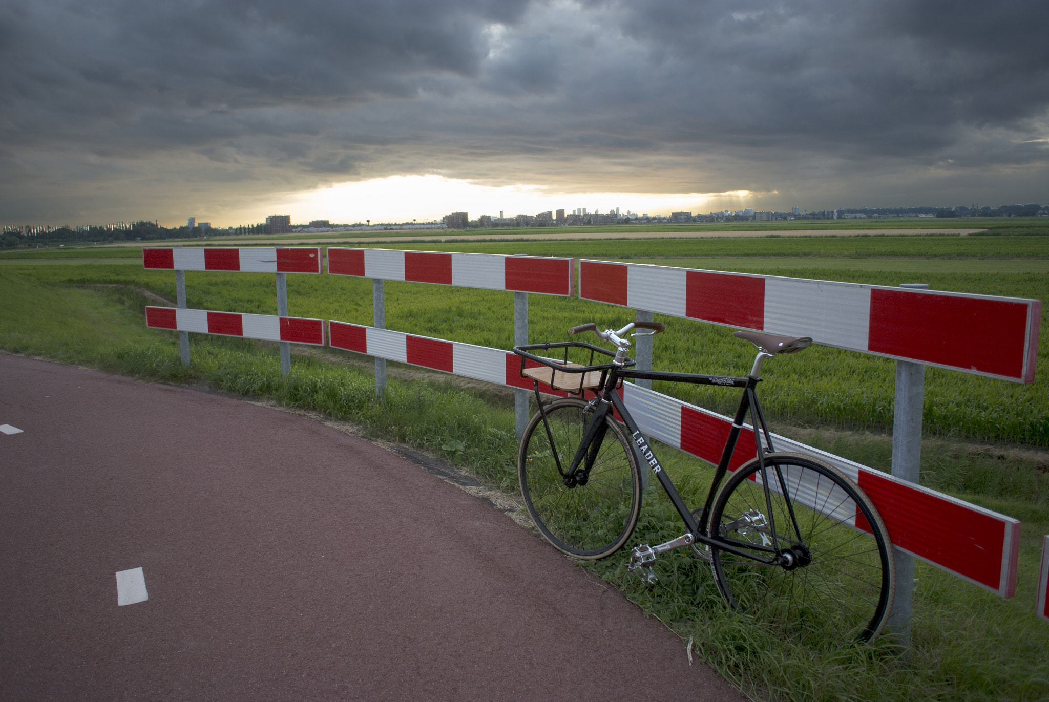 Nikon 1 Nikkor 10mm F2.8 sample photo. Leaderbike photography