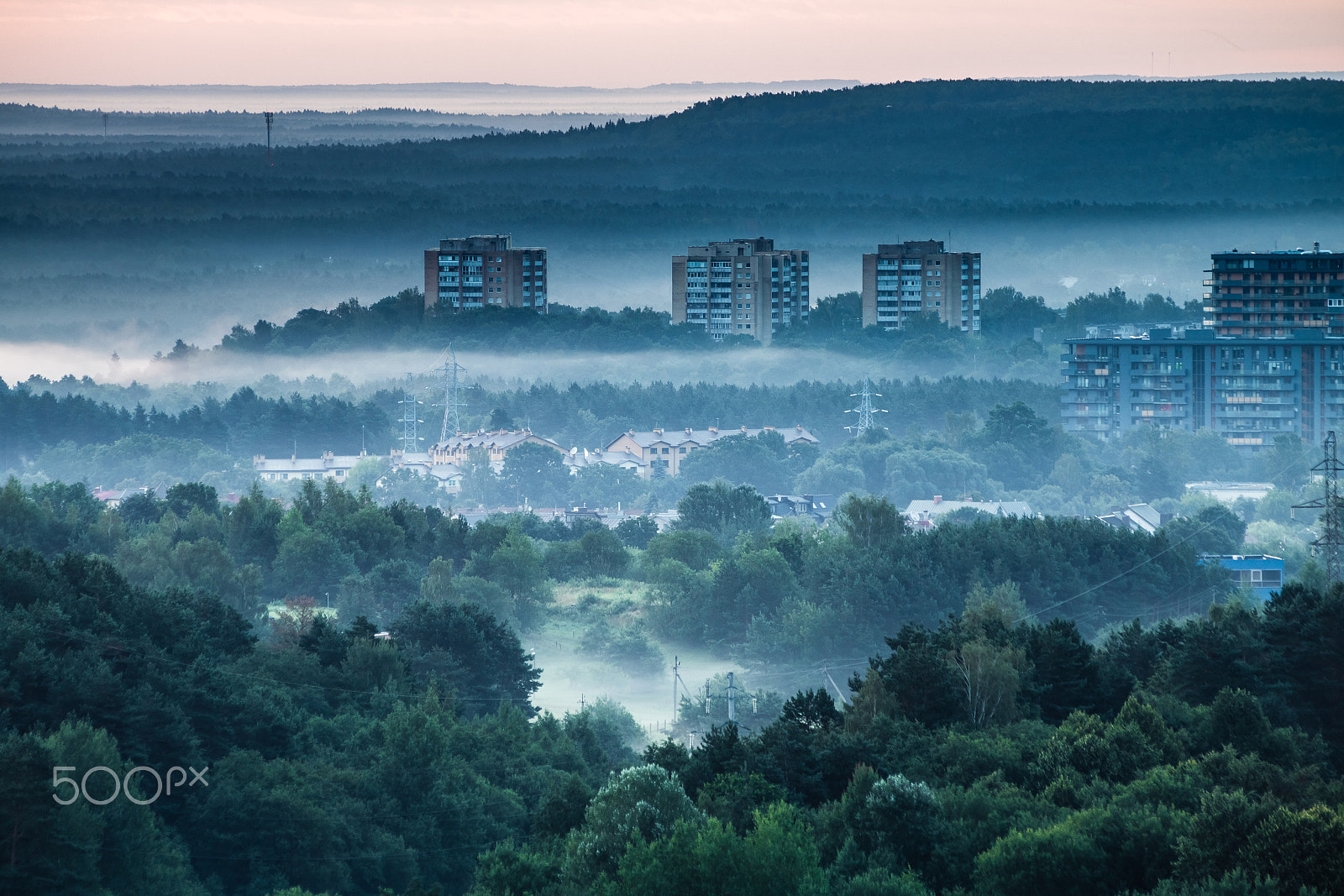 Sigma 70-300mm F4-5.6 APO DG Macro sample photo. Vilnius fog photography