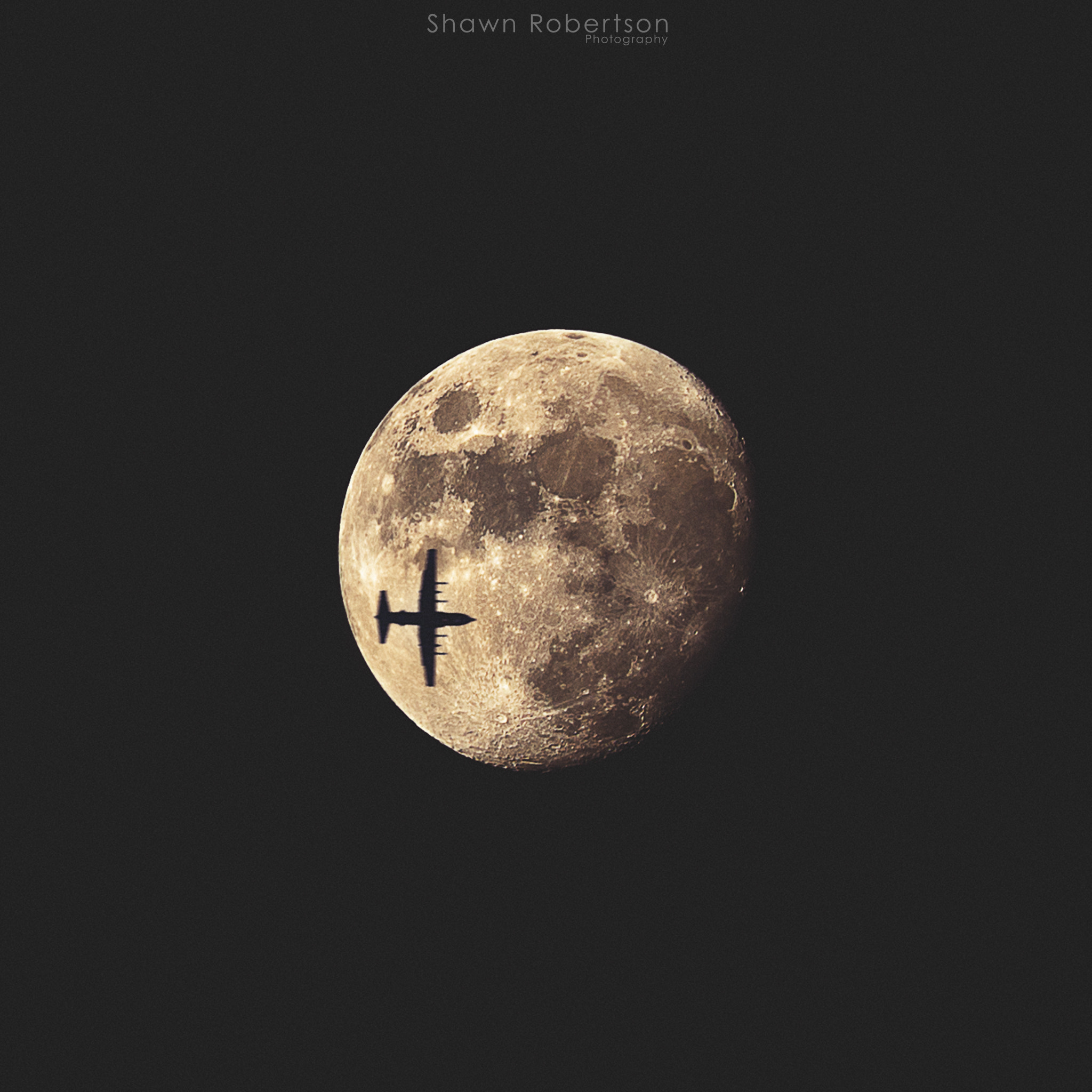 Nikon D800E + Nikon AF-S Nikkor 300mm F4D ED-IF sample photo. Lunar flight photography