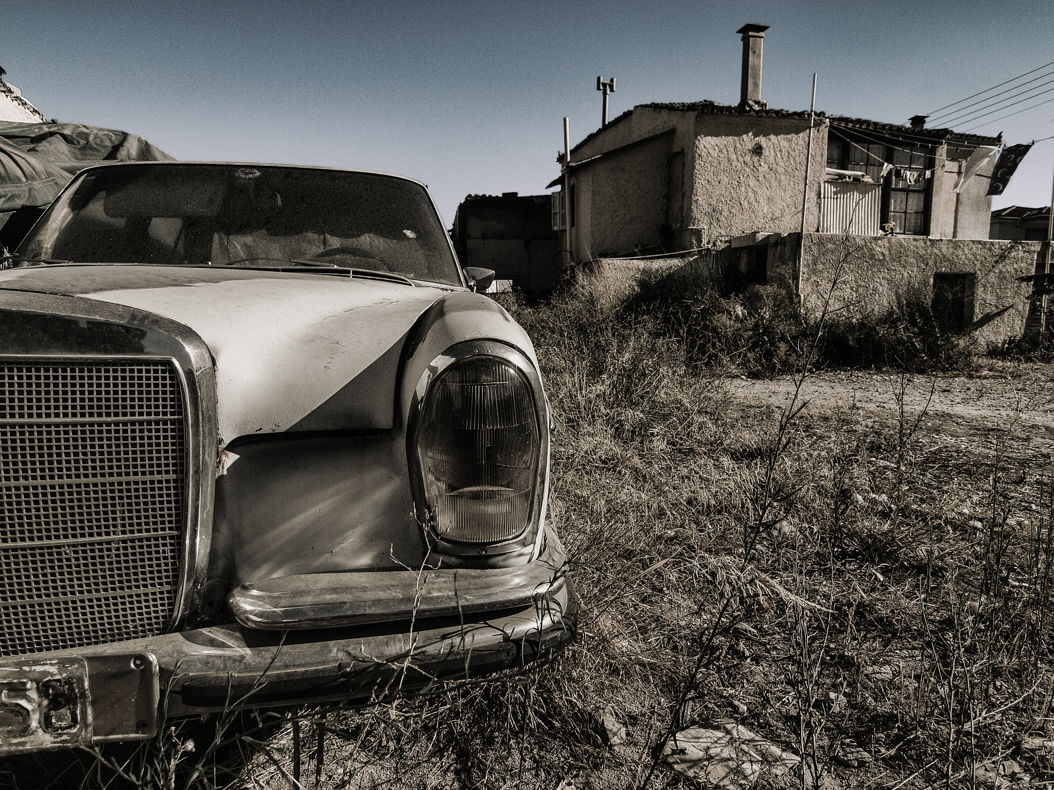 OLYMPUS 11-22mm Lens sample photo. Looking back to the present photography