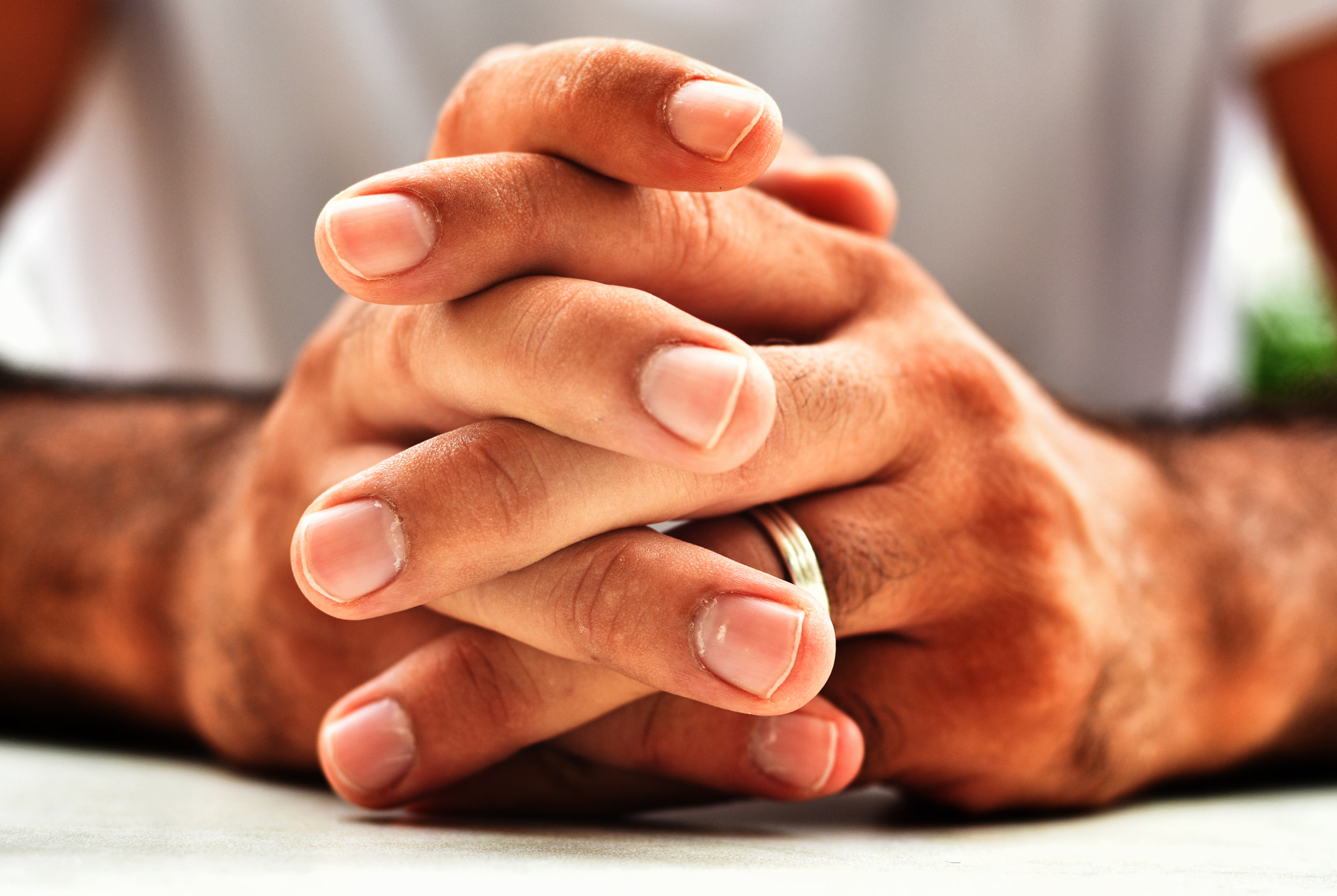 AF Zoom-Nikkor 24-50mm f/3.3-4.5D sample photo. Hands photography