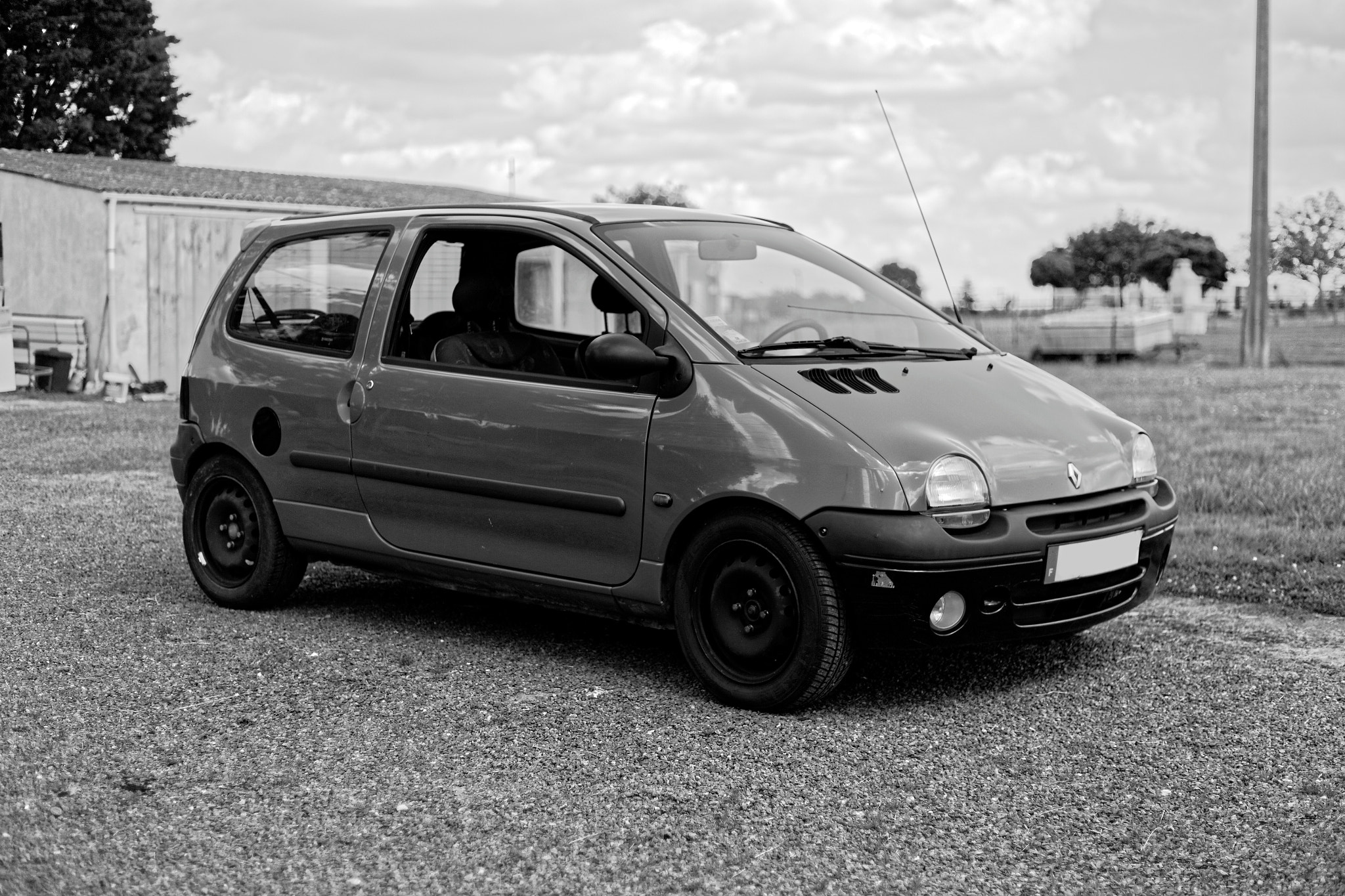 Canon EOS-1Ds Mark II + Canon EF 50mm F1.8 II sample photo. Twingo photography