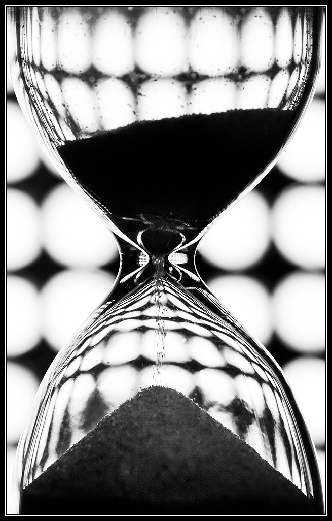 Sigma 105mm F2.8 EX DG Macro sample photo. Time is a sand photography