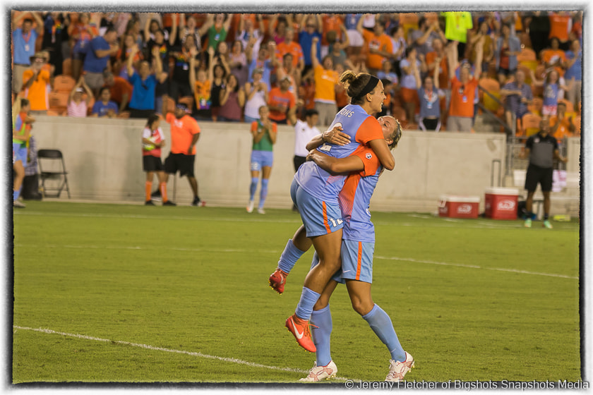 Canon EOS 7D Mark II + Sigma 100-300mm f/4 sample photo. Houston dash vs portland thorns in houston texas at bbva compass stadium july 16, 2016 (jeremy... photography